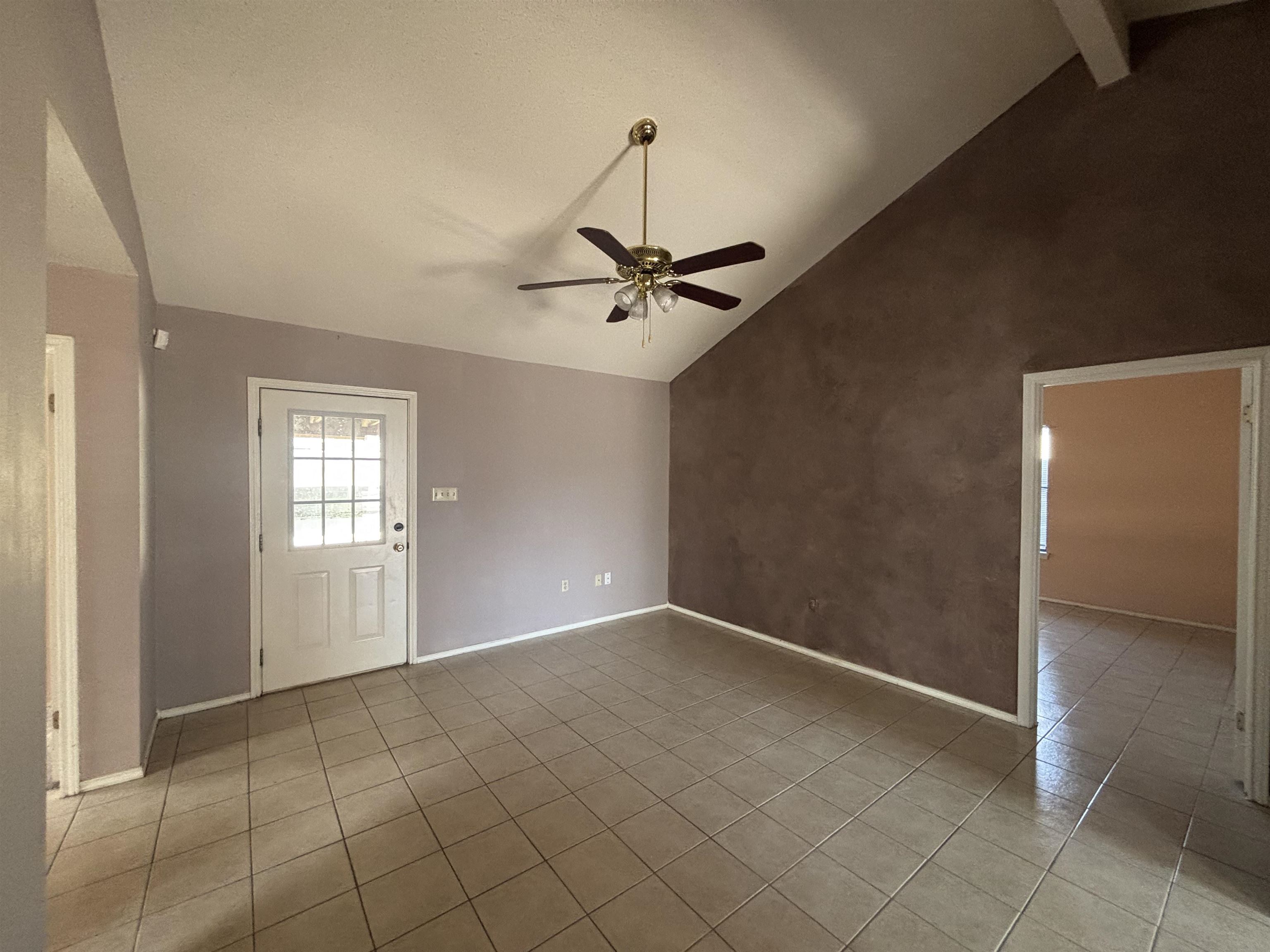 4304 Centennial Ct Property Photo 14