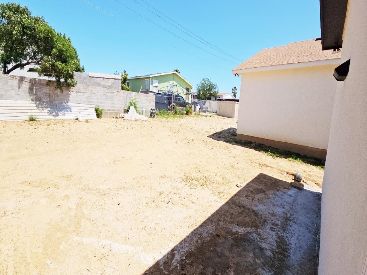 5010 Cherimoya Ln. Property Photo 10