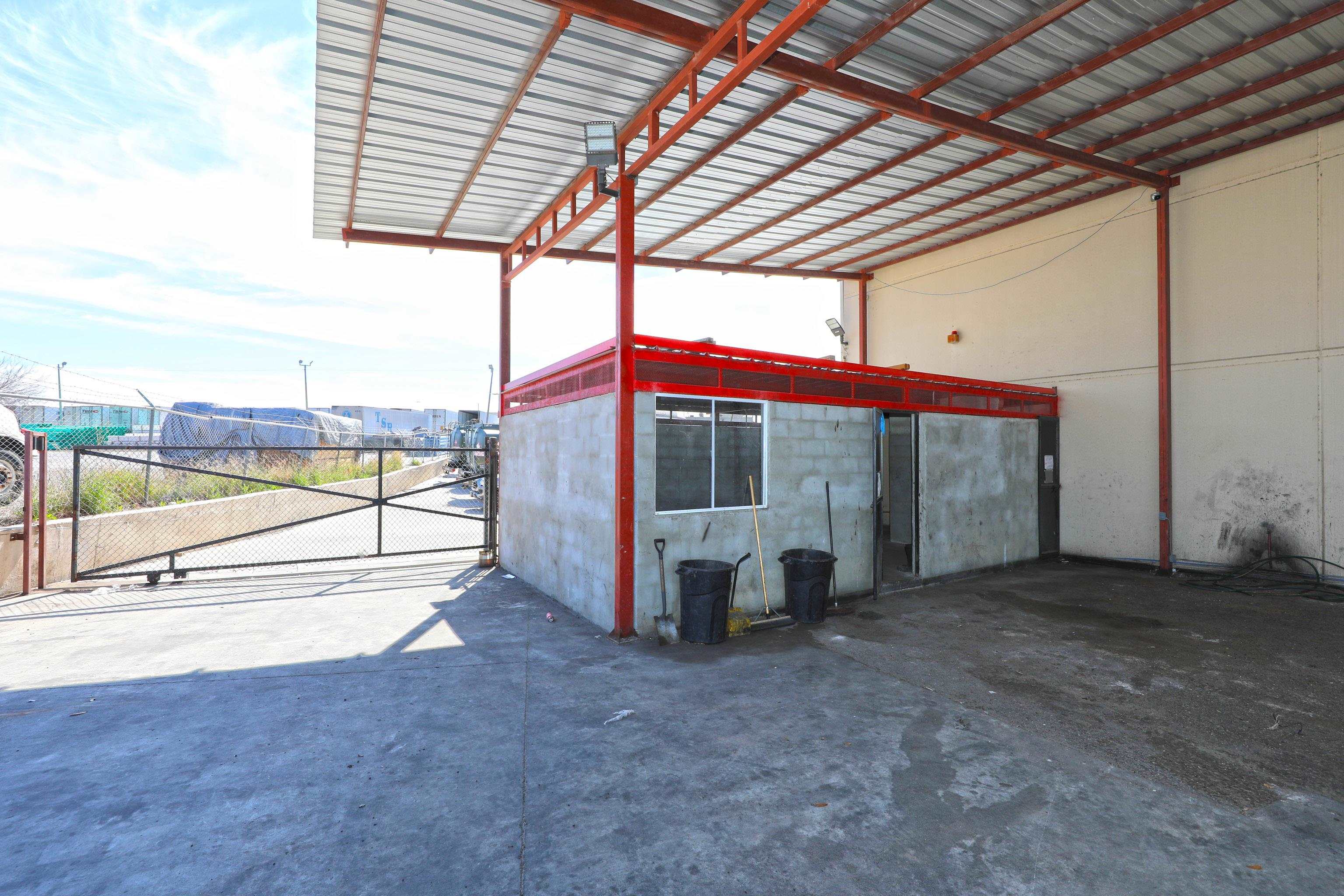301 Grand Central Blvd Property Photo 17