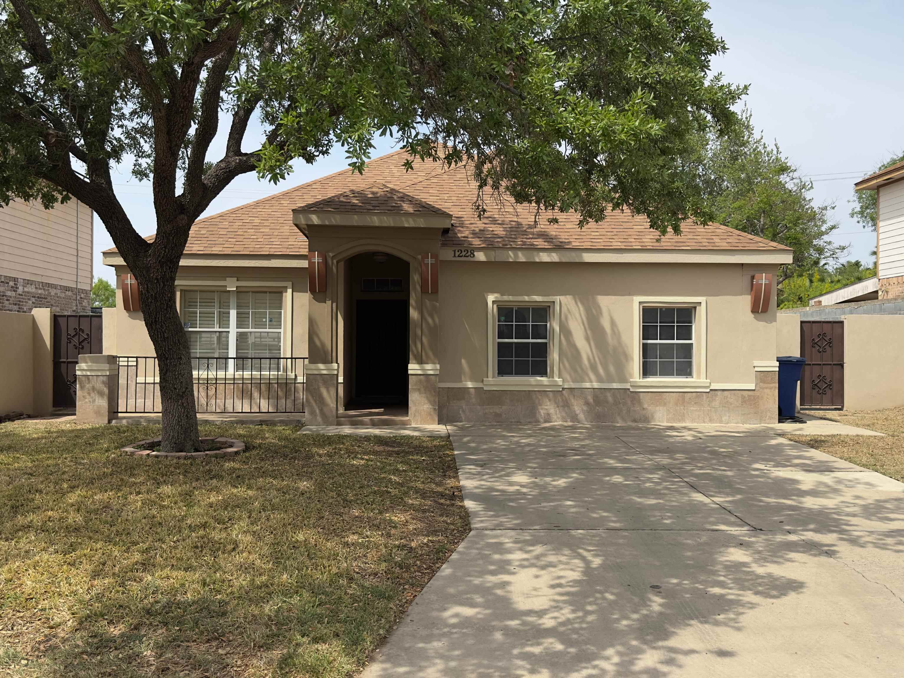1228 Longhorn Dr Property Photo 1