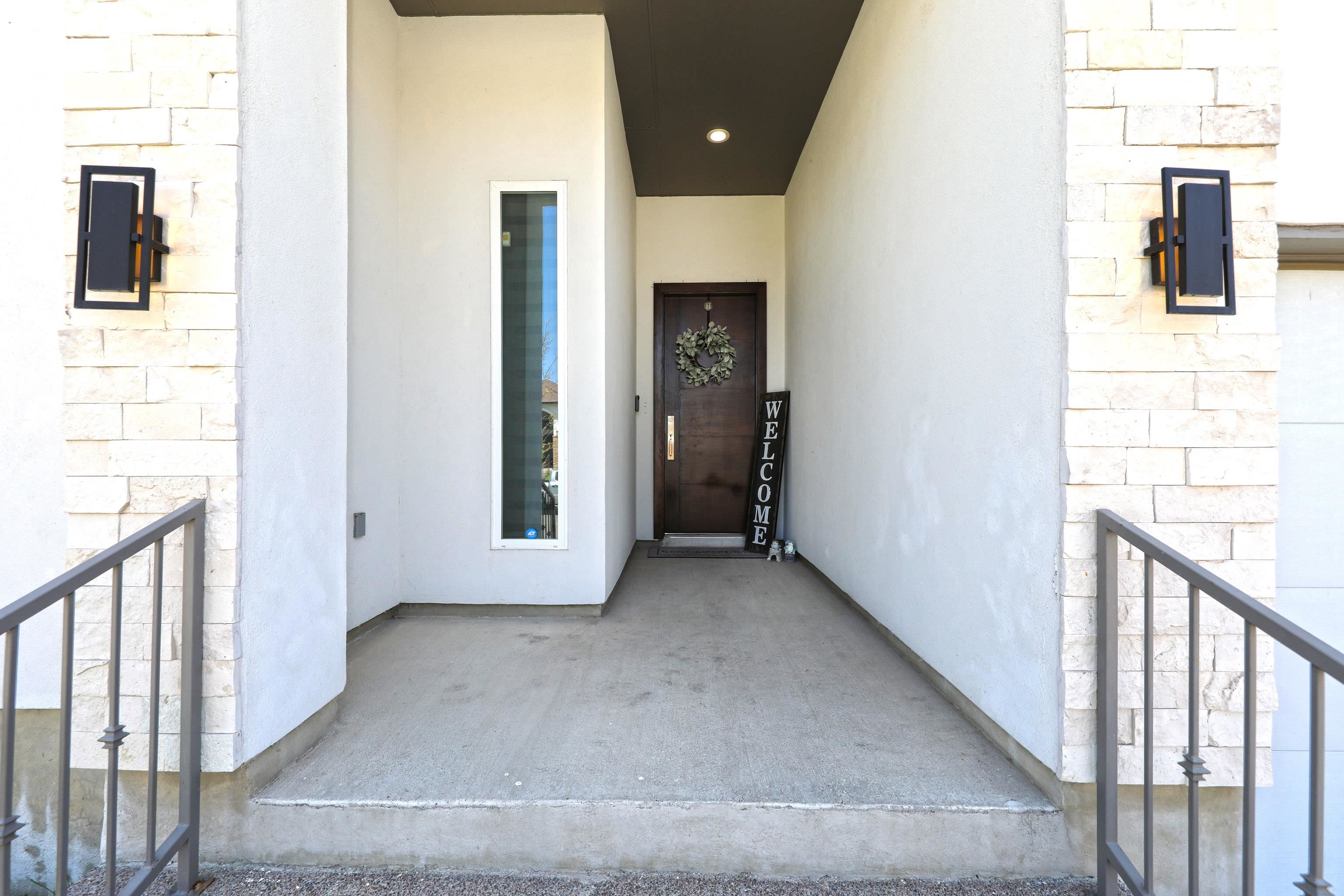 511 Prado Dr Property Photo 5