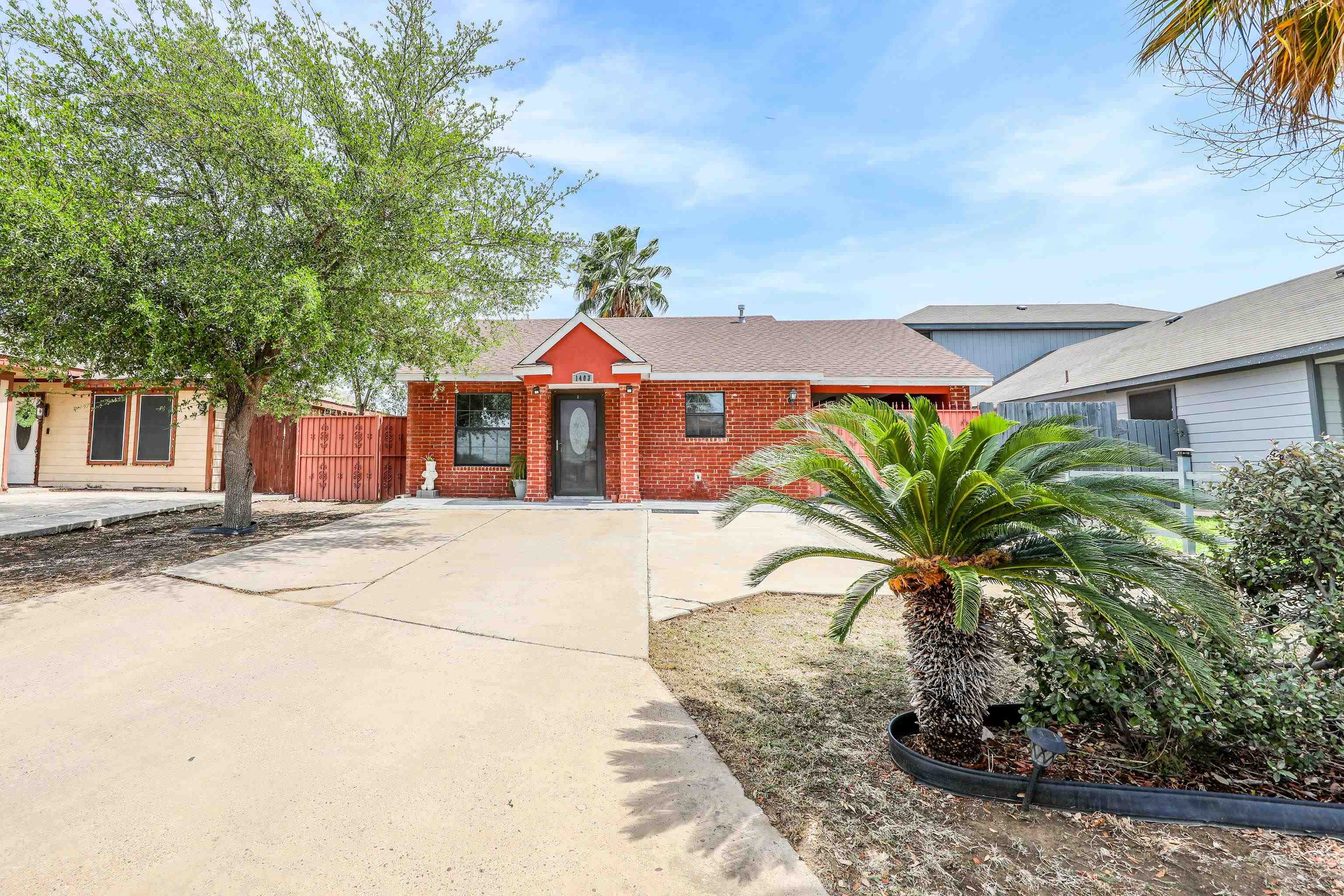 1403 Bonaparte Ln Property Photo 1