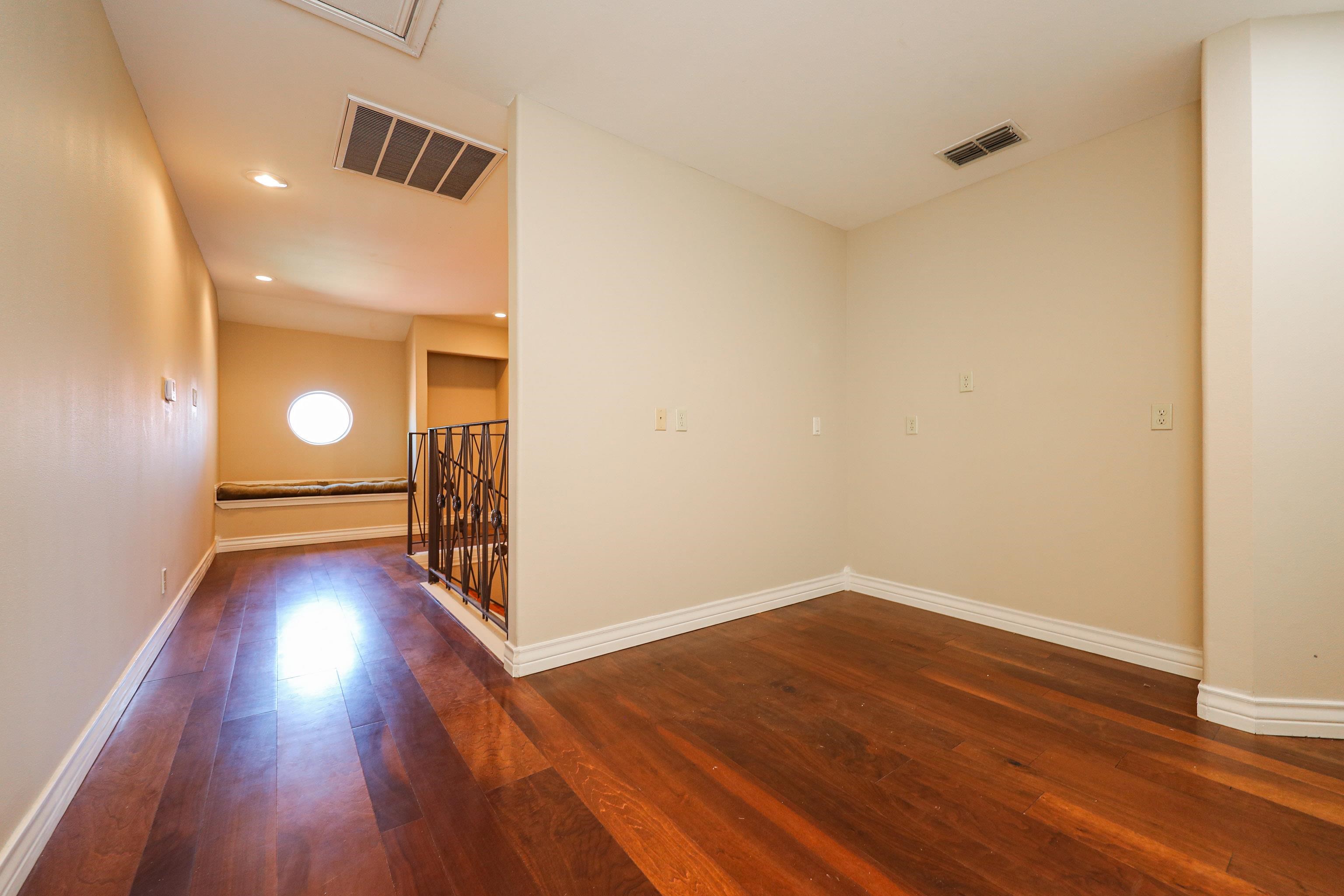7205 Lake Victoria Rd Property Photo 26
