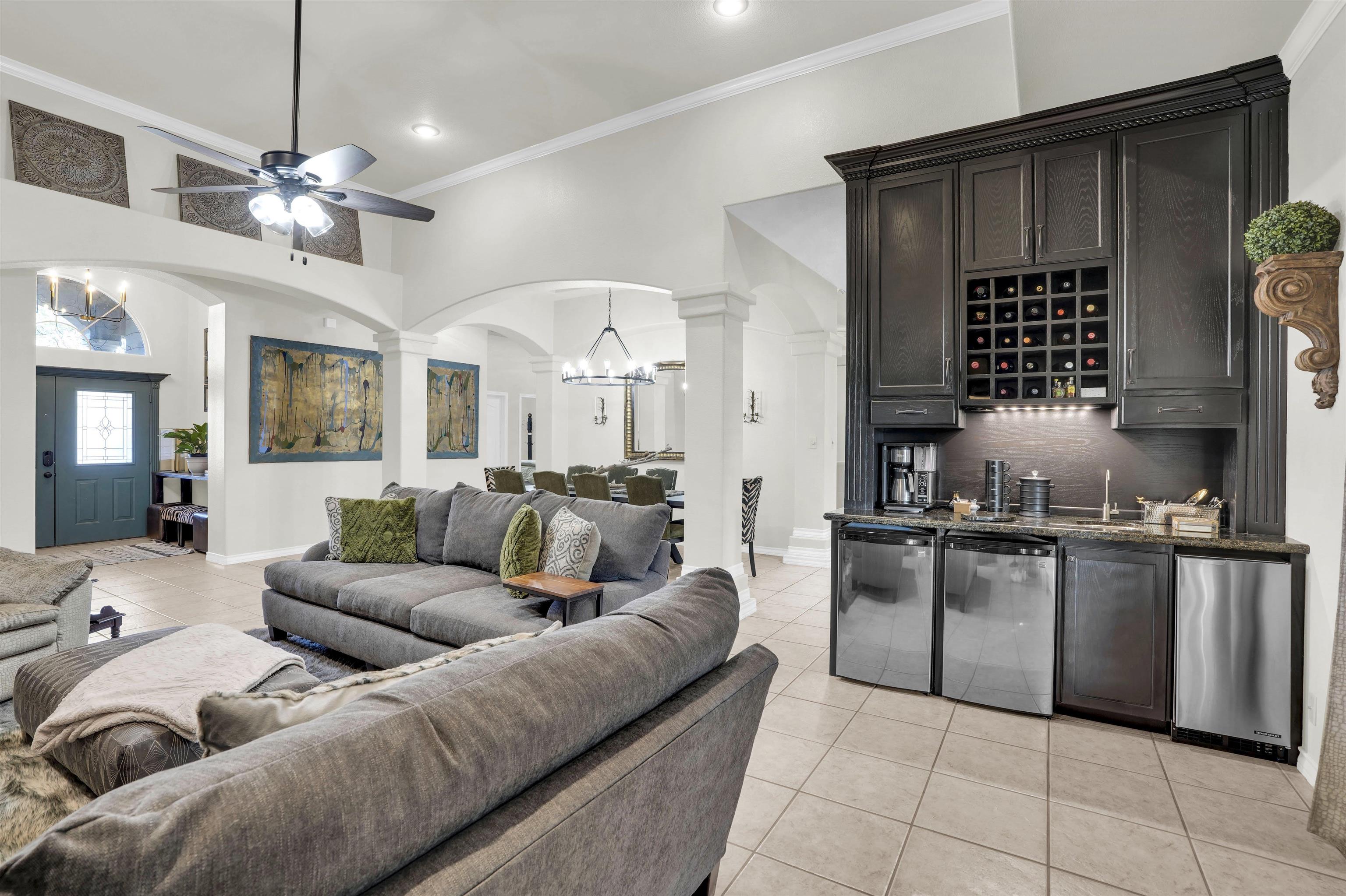 2308 Calle Bonita Ct Property Photo 5