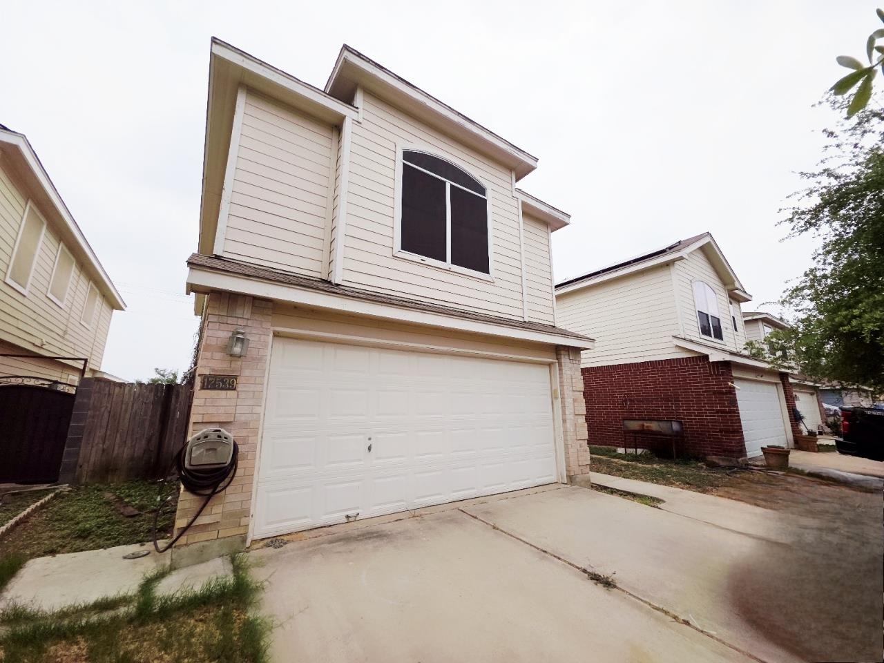 17539 Rock Port Rd Property Photo 3
