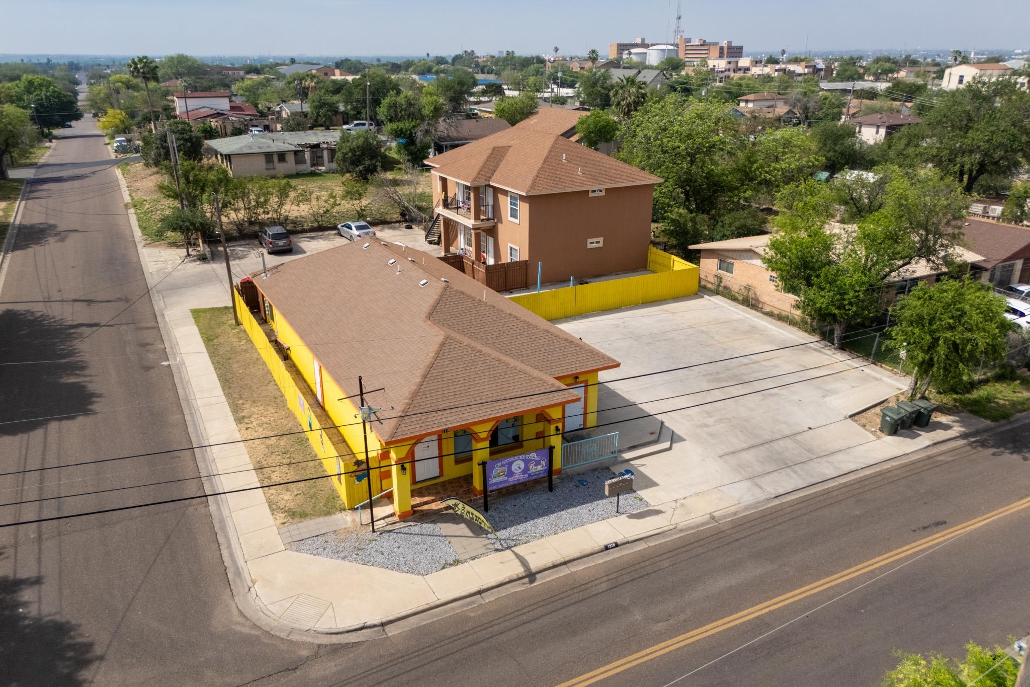 1319 E Gustavus St Property Photo 1