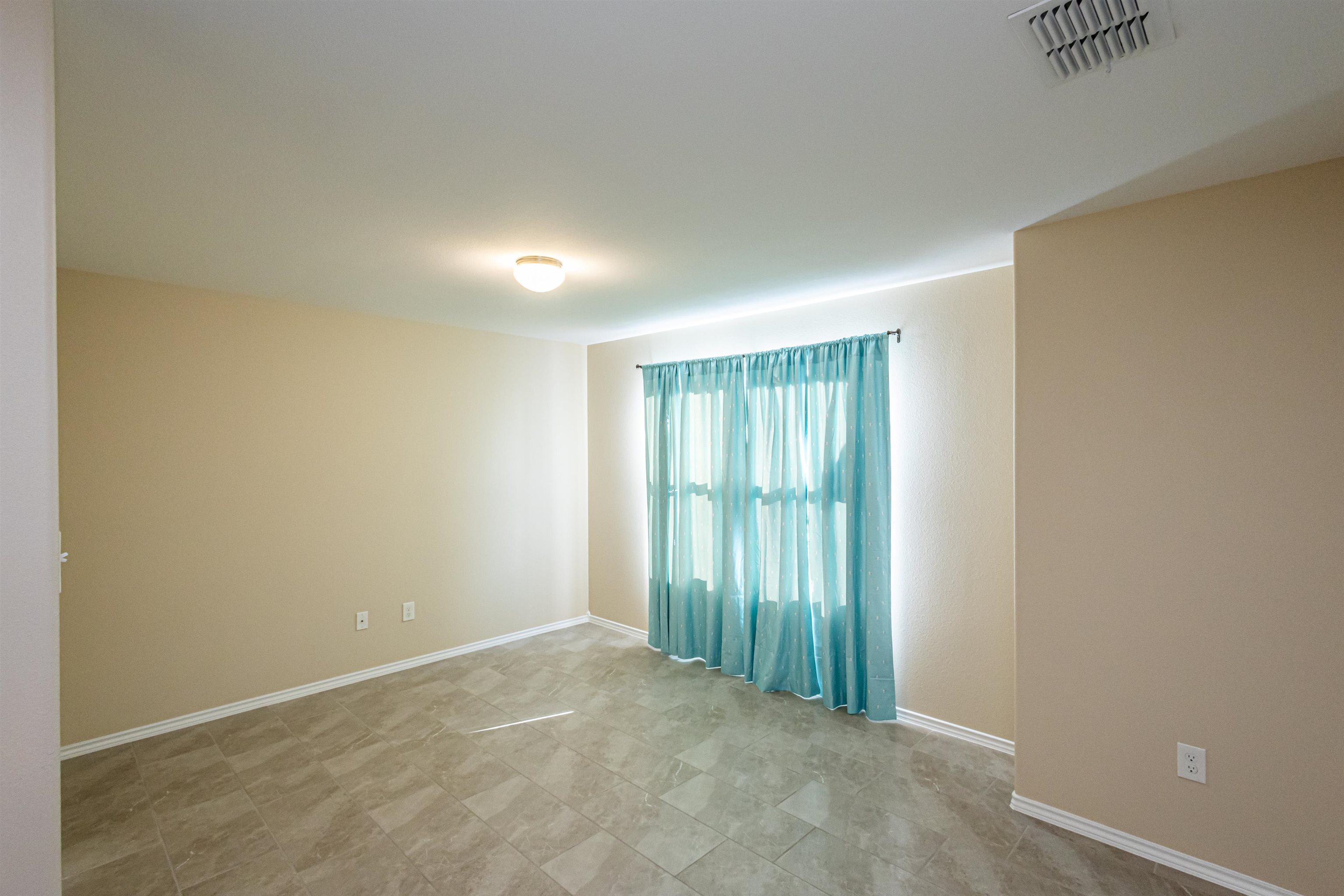 8713 Owlcreek Pass Ct Property Photo 11