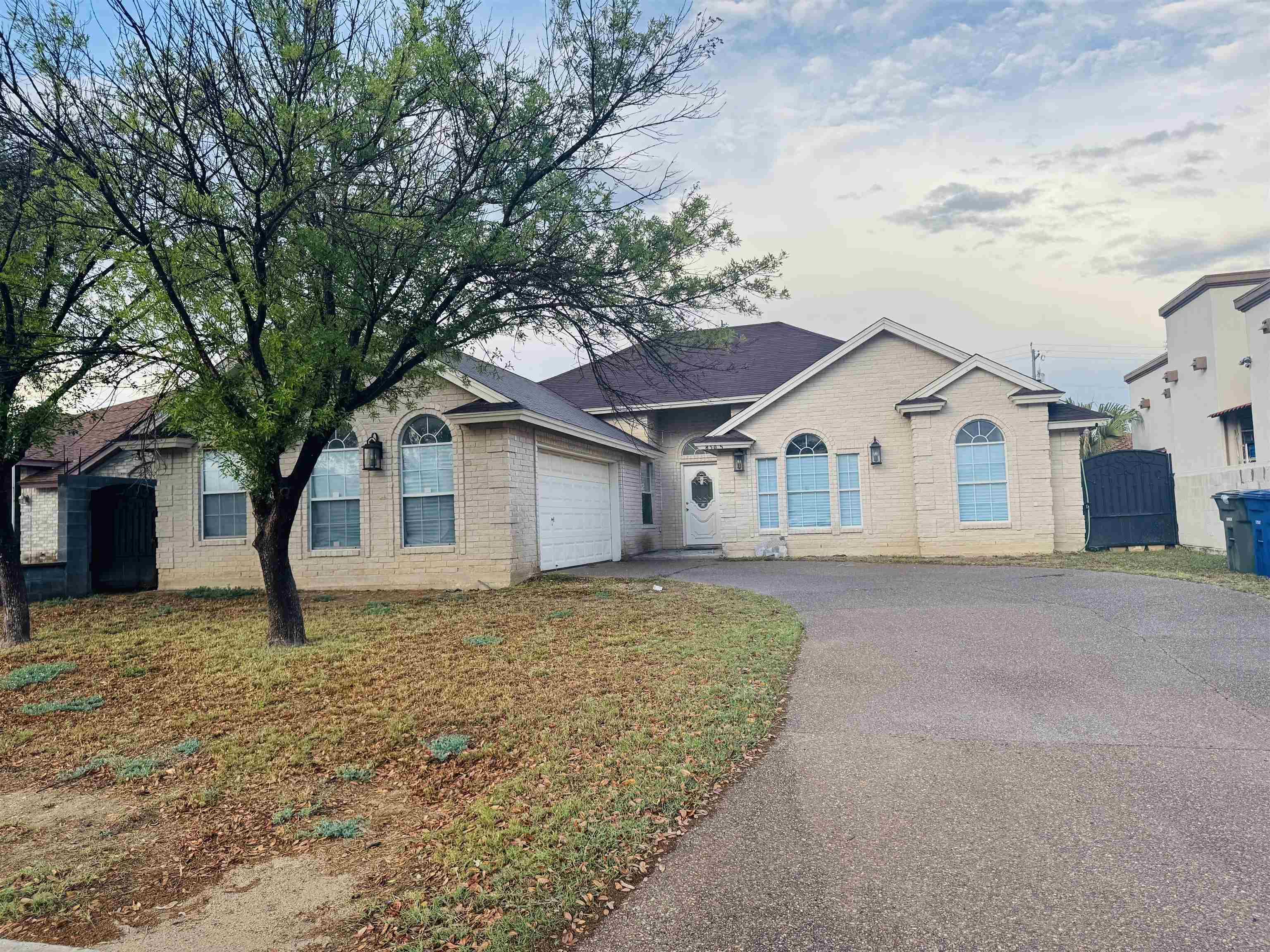 8505 Rock Spring Cir Property Photo 1
