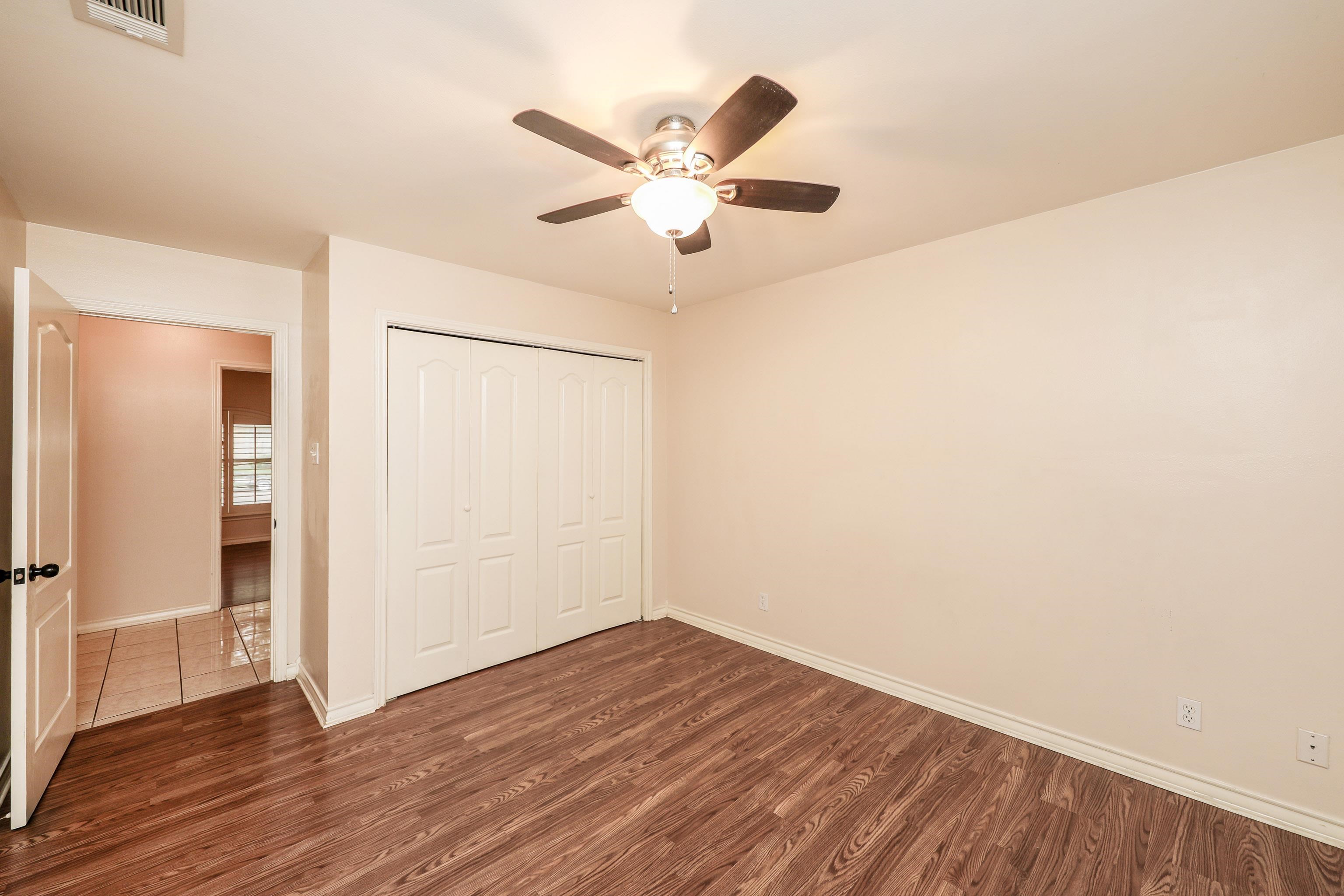 1901 Lemonwood Dr Property Photo 23