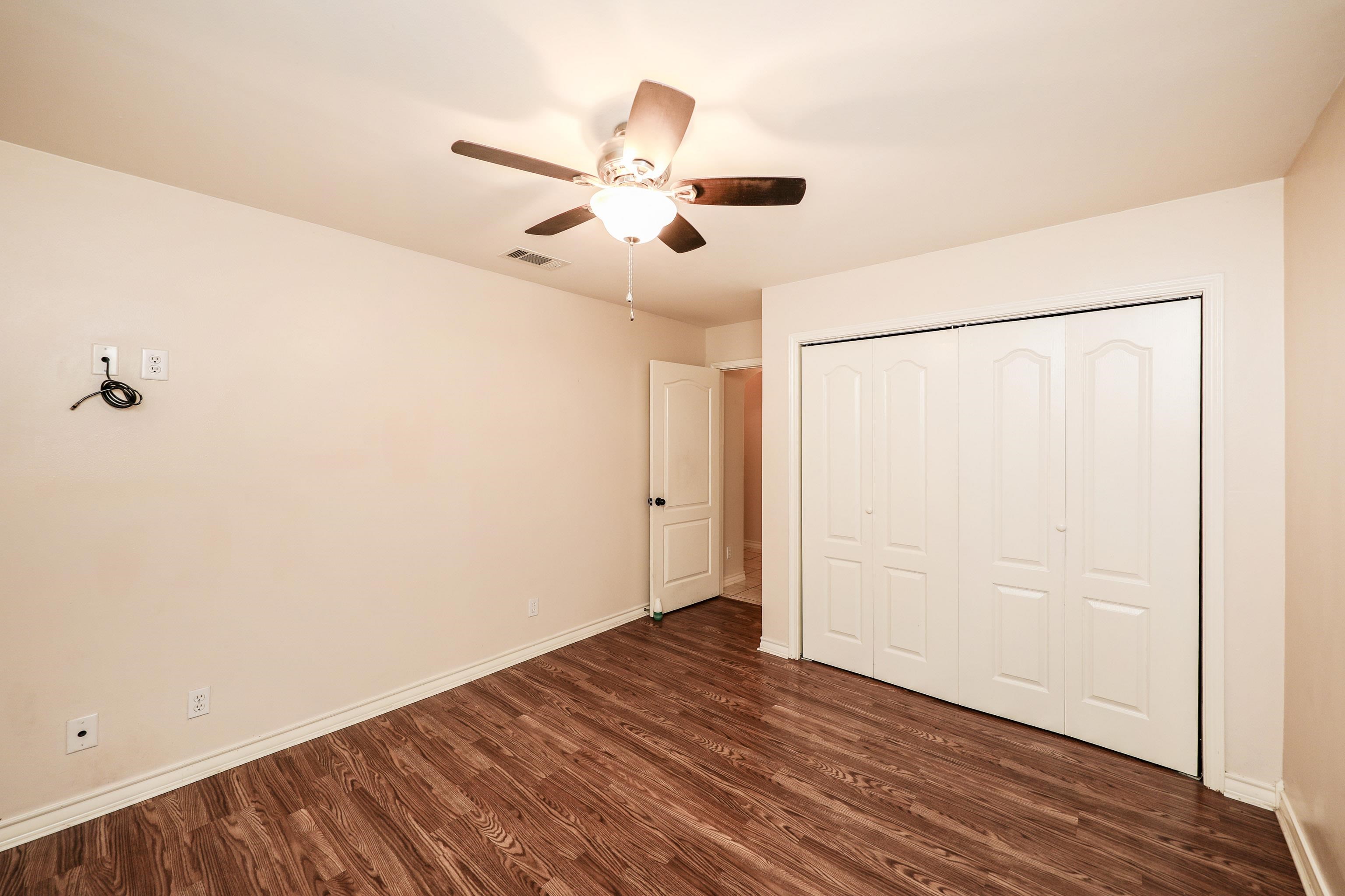 1901 Lemonwood Dr Property Photo 24
