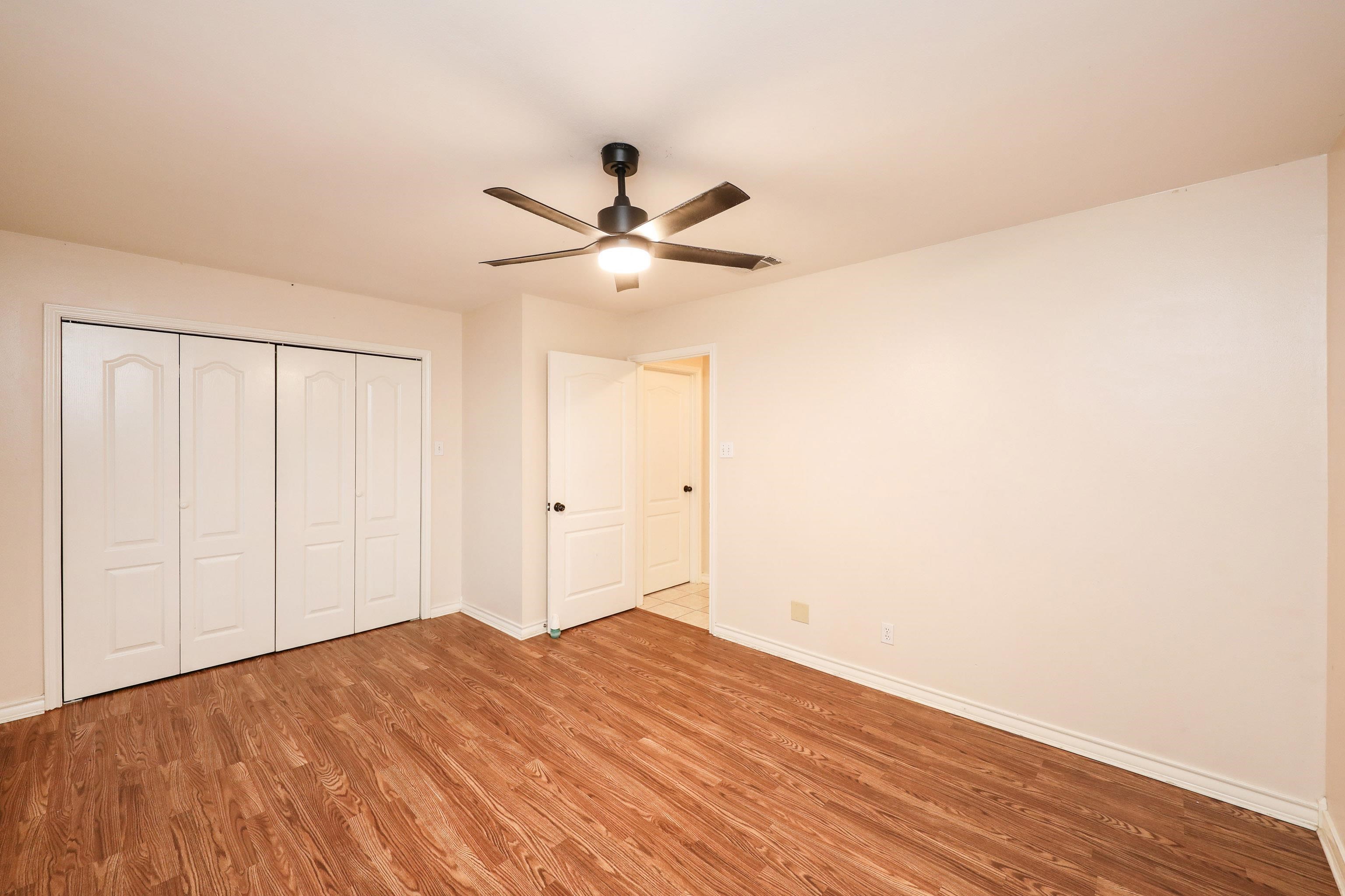 1901 Lemonwood Dr Property Photo 25