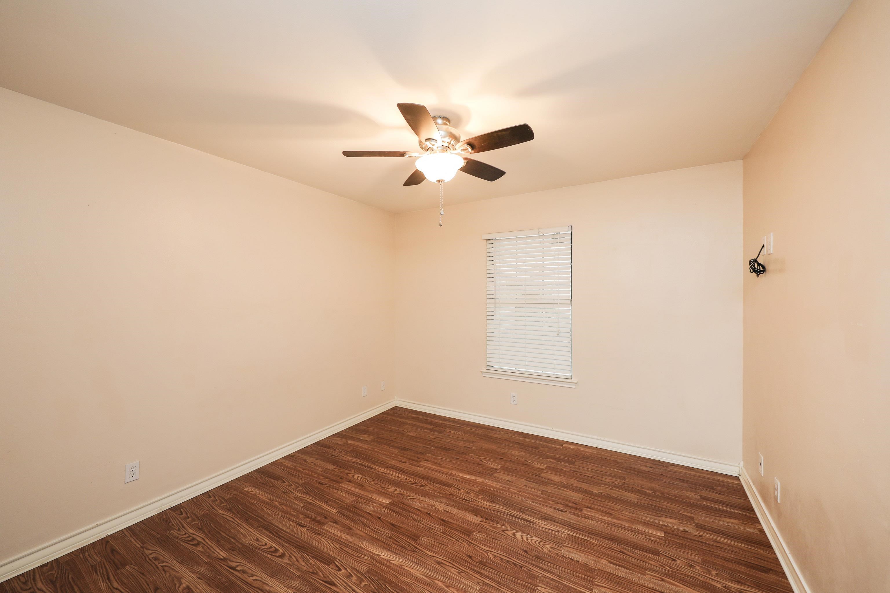 1901 Lemonwood Dr Property Photo 26