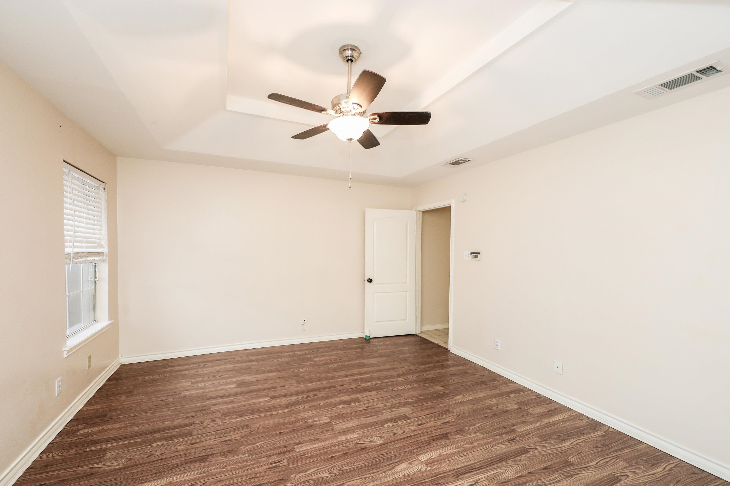1901 Lemonwood Dr Property Photo 29