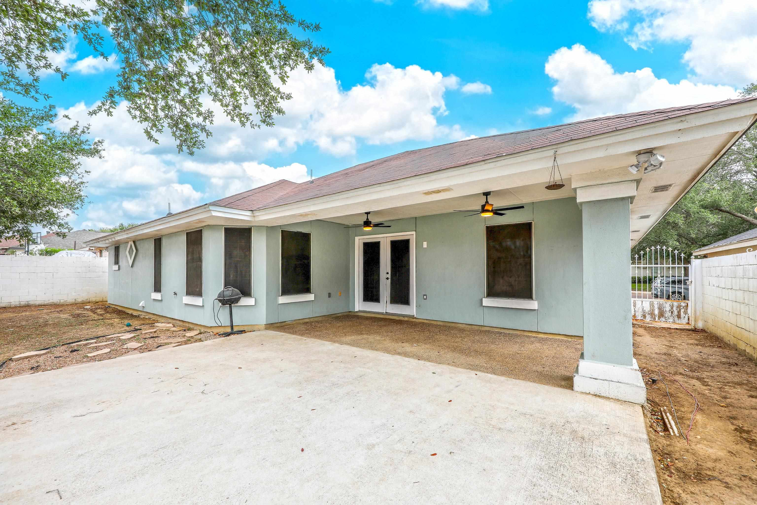 1901 Lemonwood Dr Property Photo 31