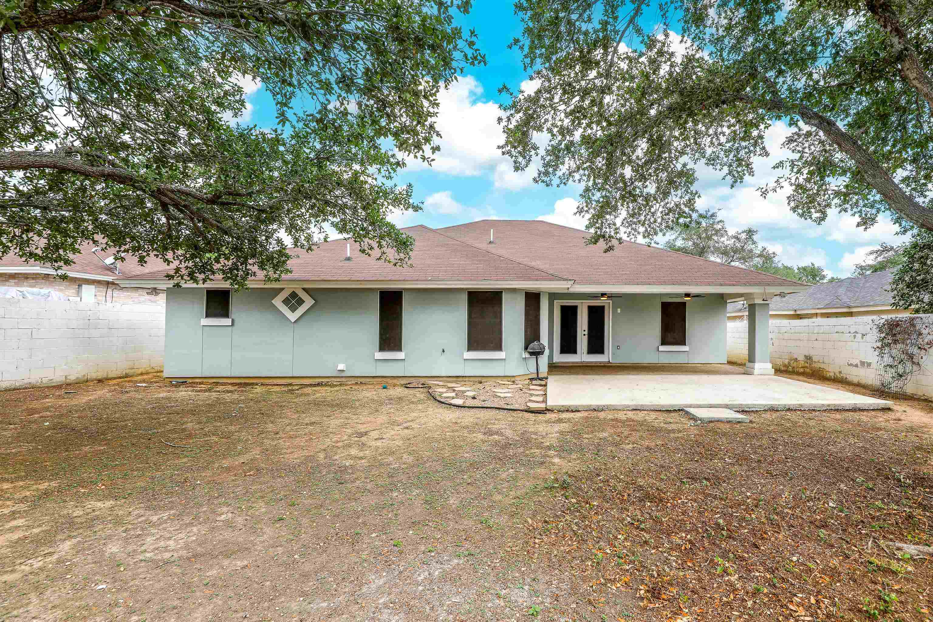 1901 Lemonwood Dr Property Photo 33