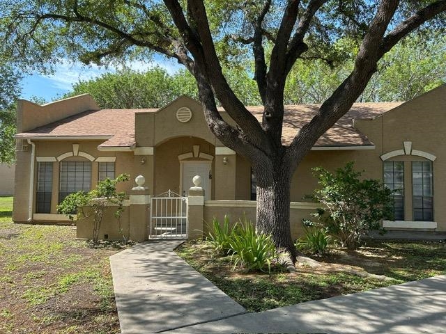 601 St James Dr Property Photo