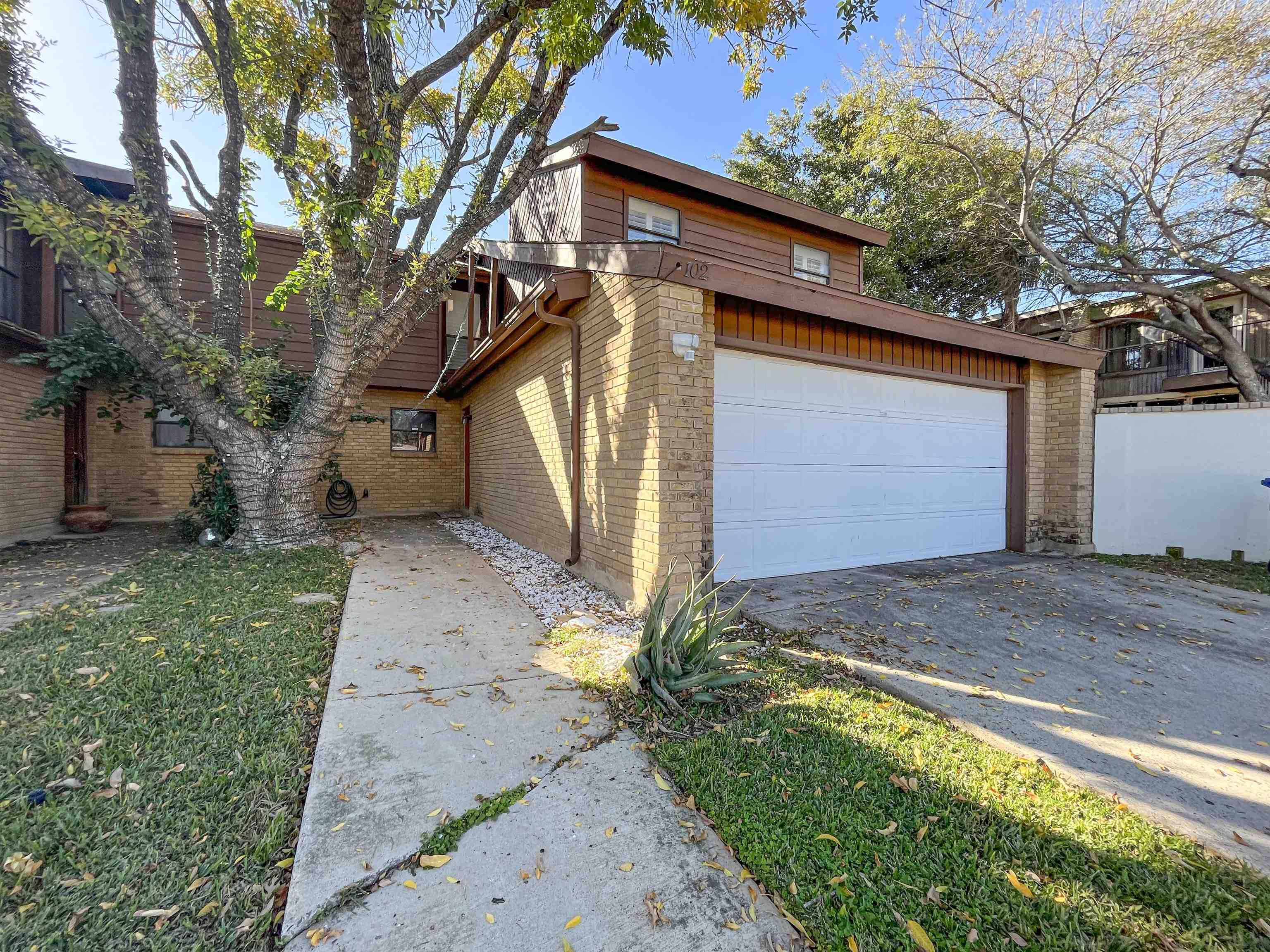 102 Weather Wood Rd. Property Photo