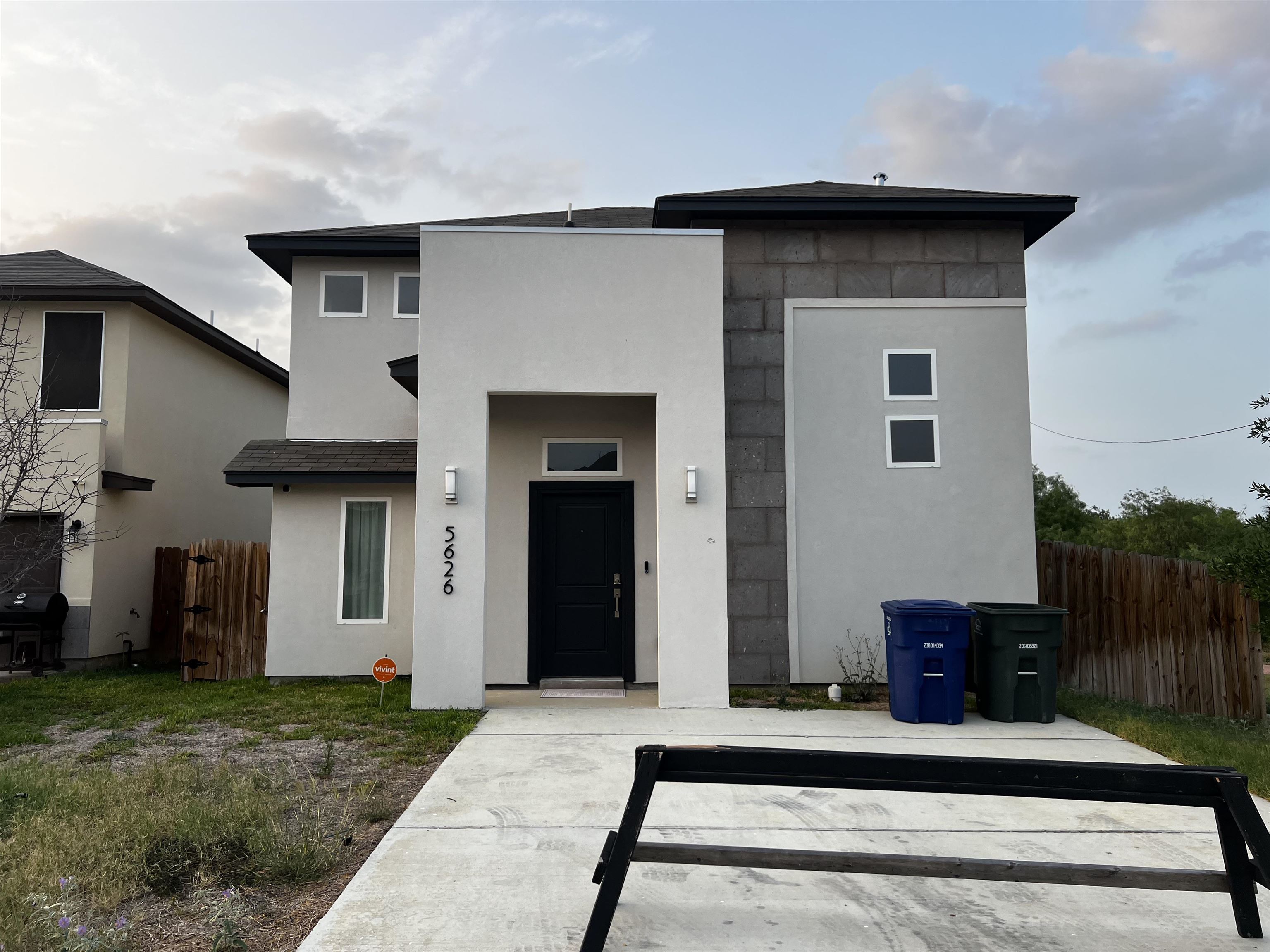 5626 Encanto Dr. Property Photo 1