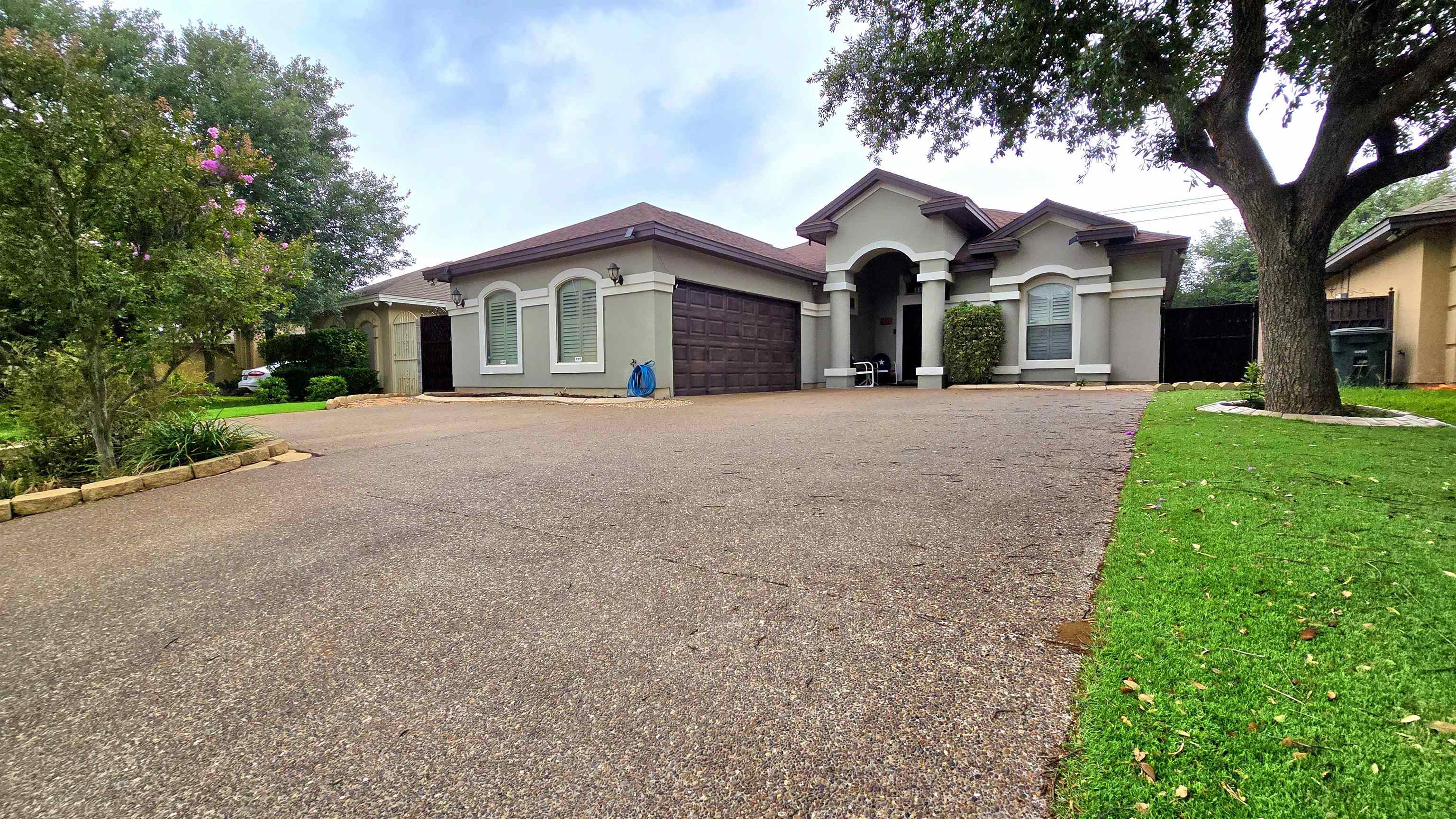 2060 Lima Lp Property Photo 2