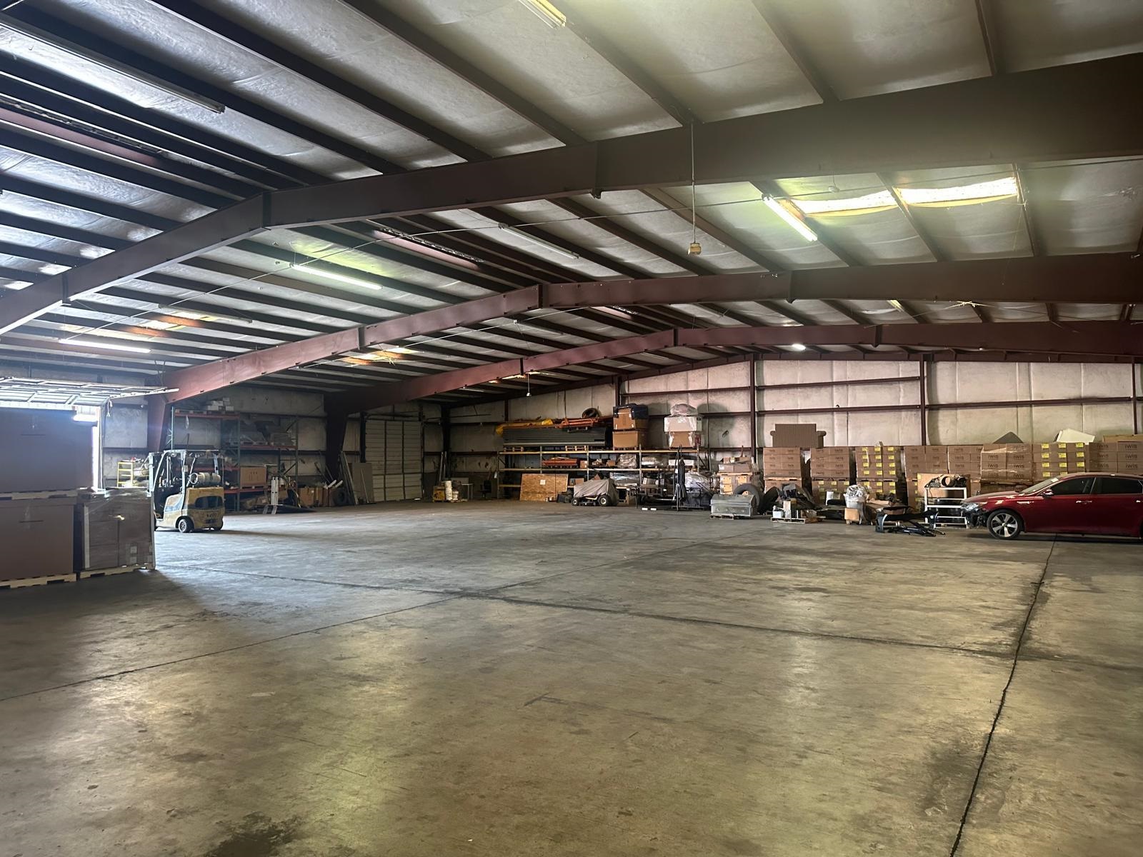 14202 Business Ave Property Photo 4