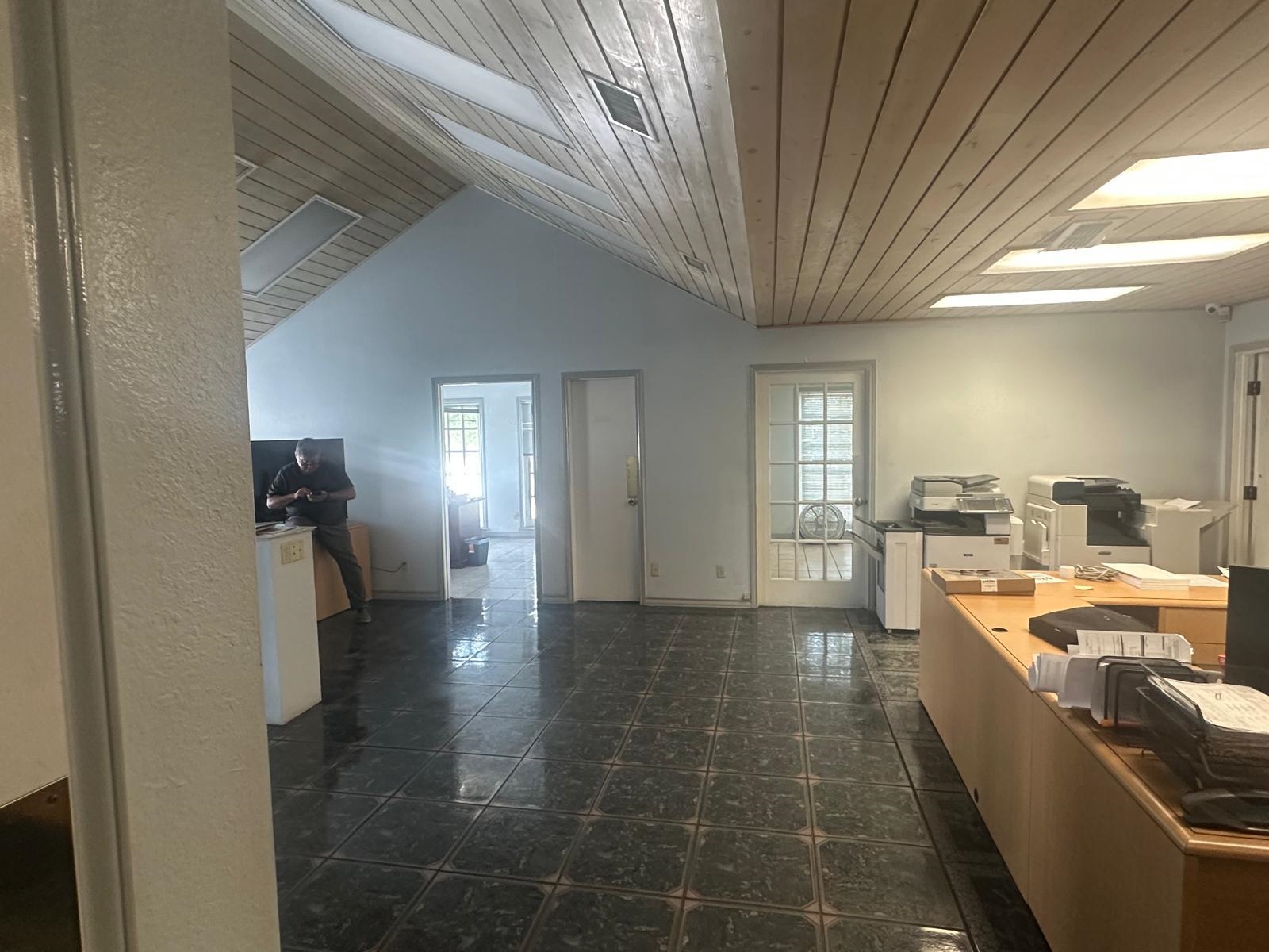 14202 Business Ave Property Photo 15