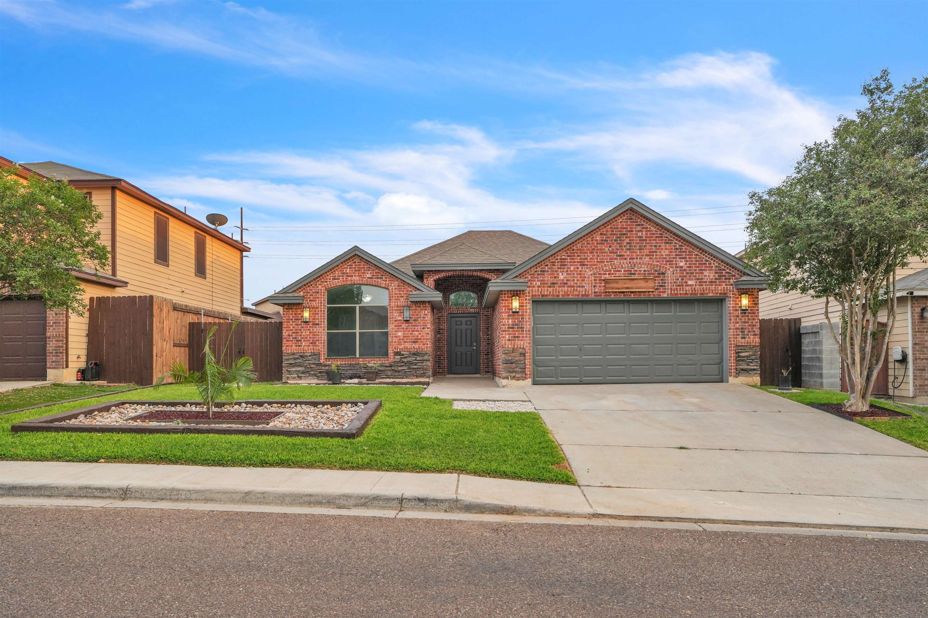 3613 Fuente Ln Property Photo 1