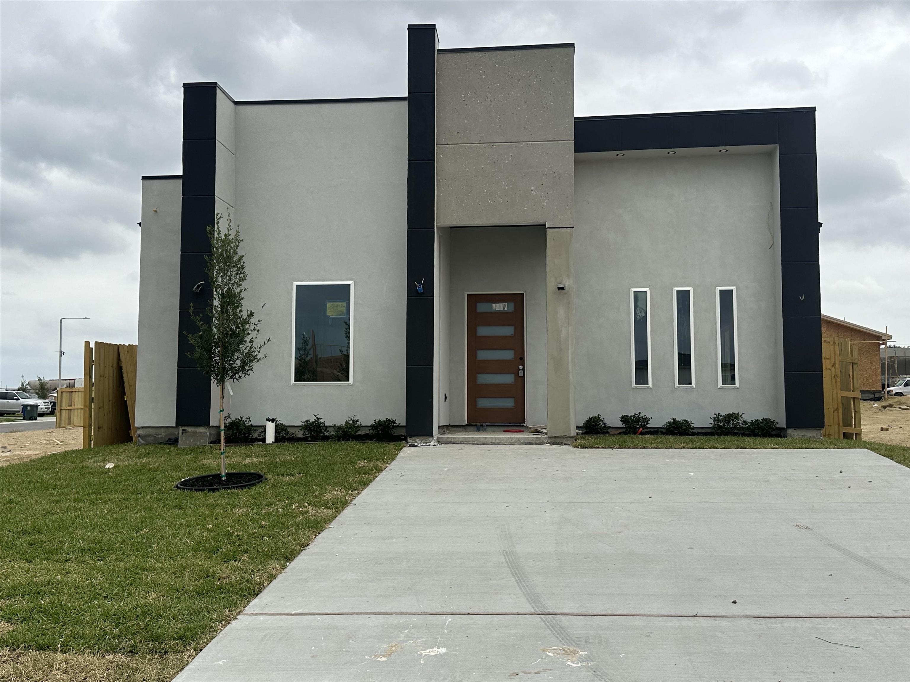 5803 Tavo Dr. Property Photo 1