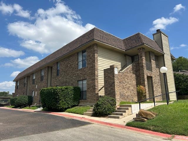 200 Martingale Ln Property Photo