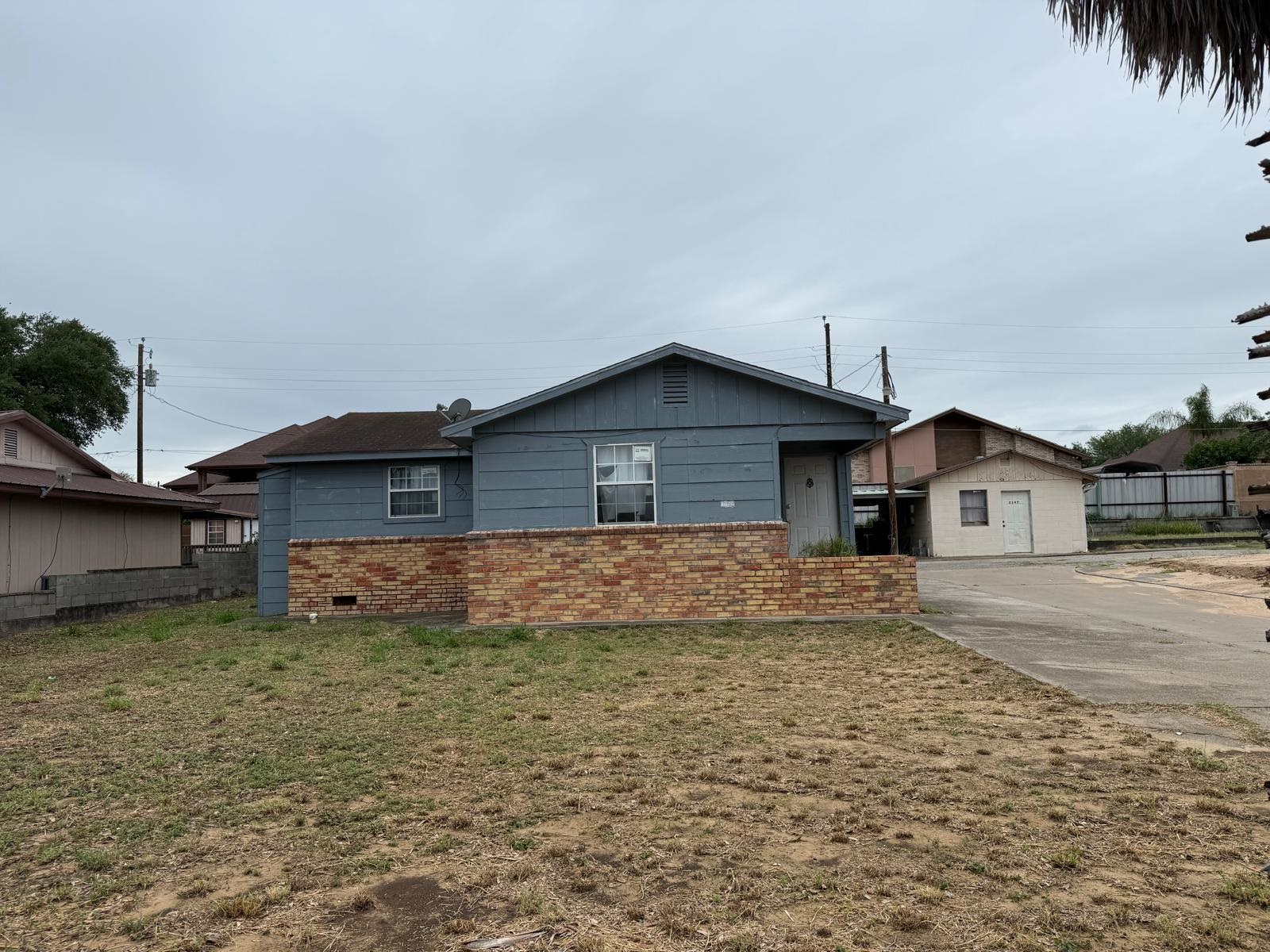 2153 Willow Cove Dr Property Photo 1