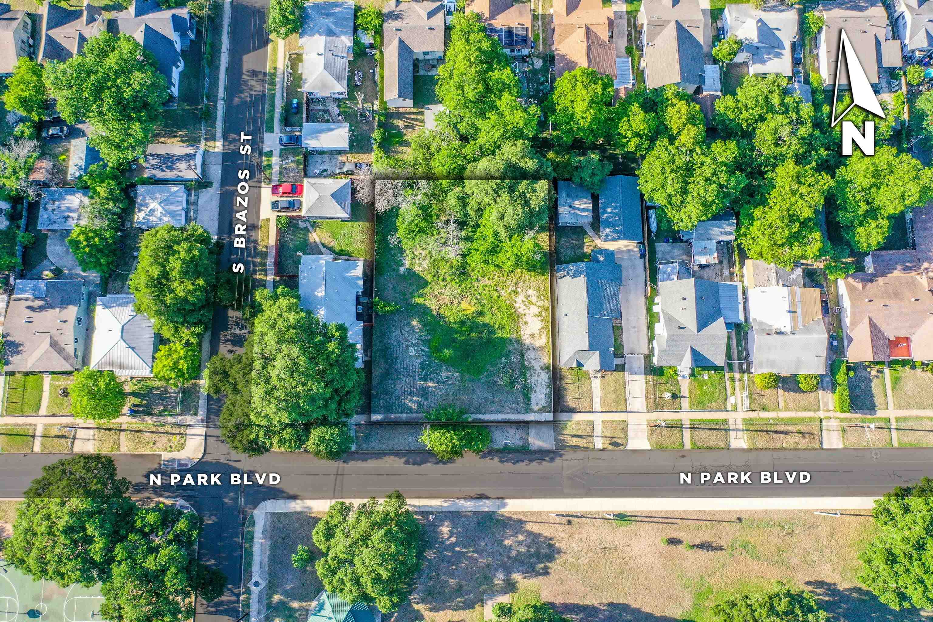 255 N Park Blvd Property Photo 1