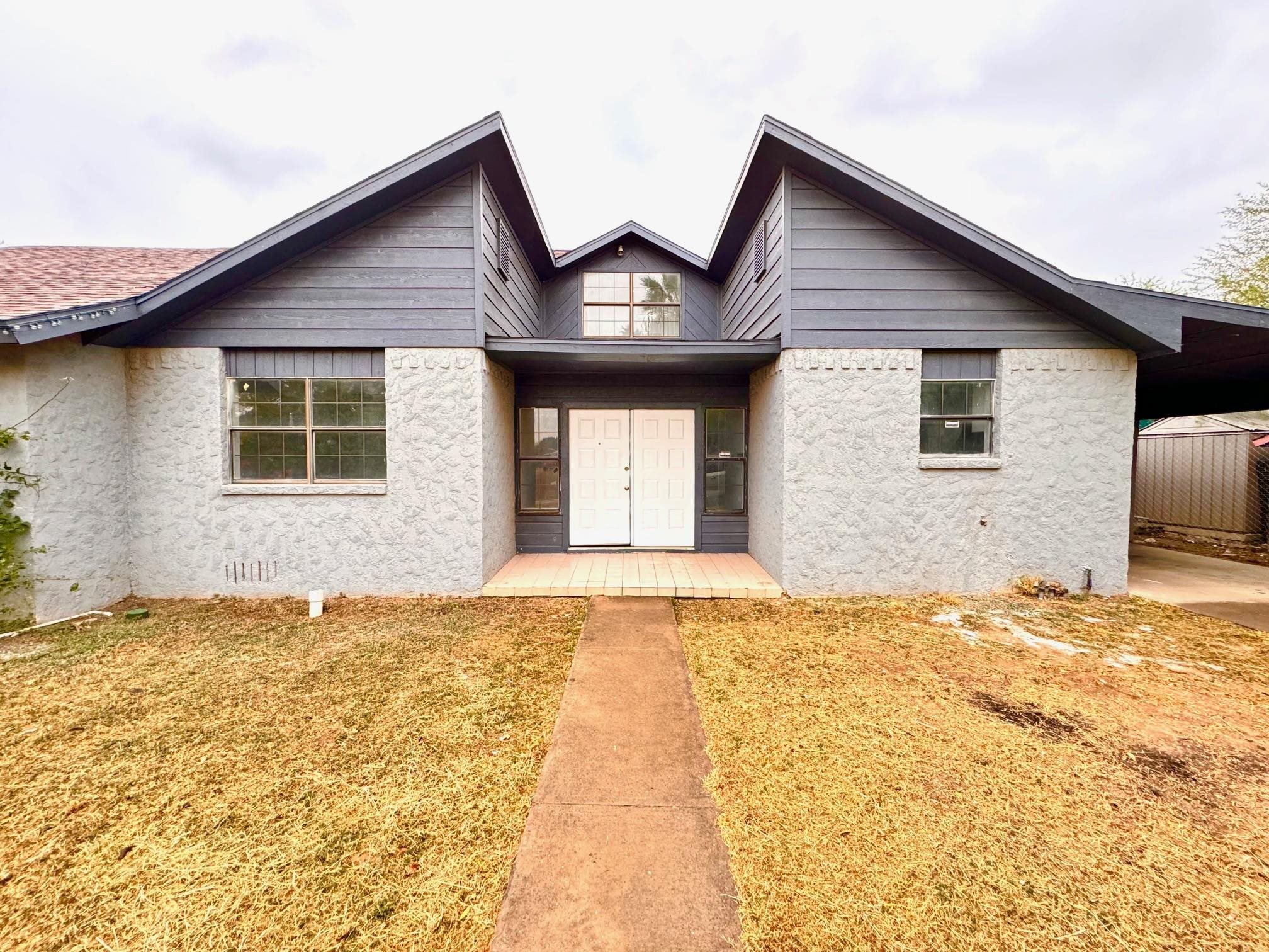 500 Orleans Loop Property Photo 1