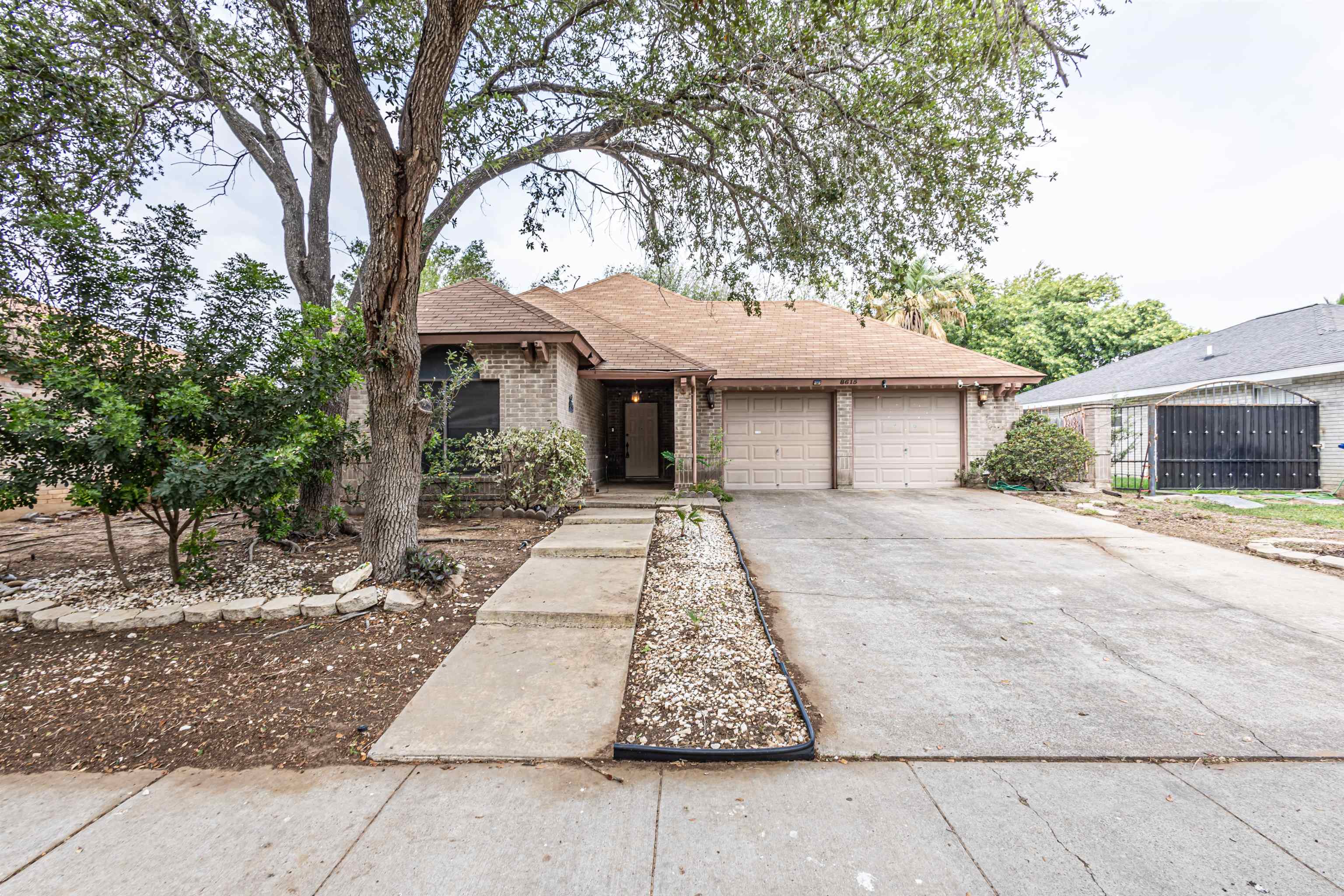 8615 Northridge Loop Property Photo 1