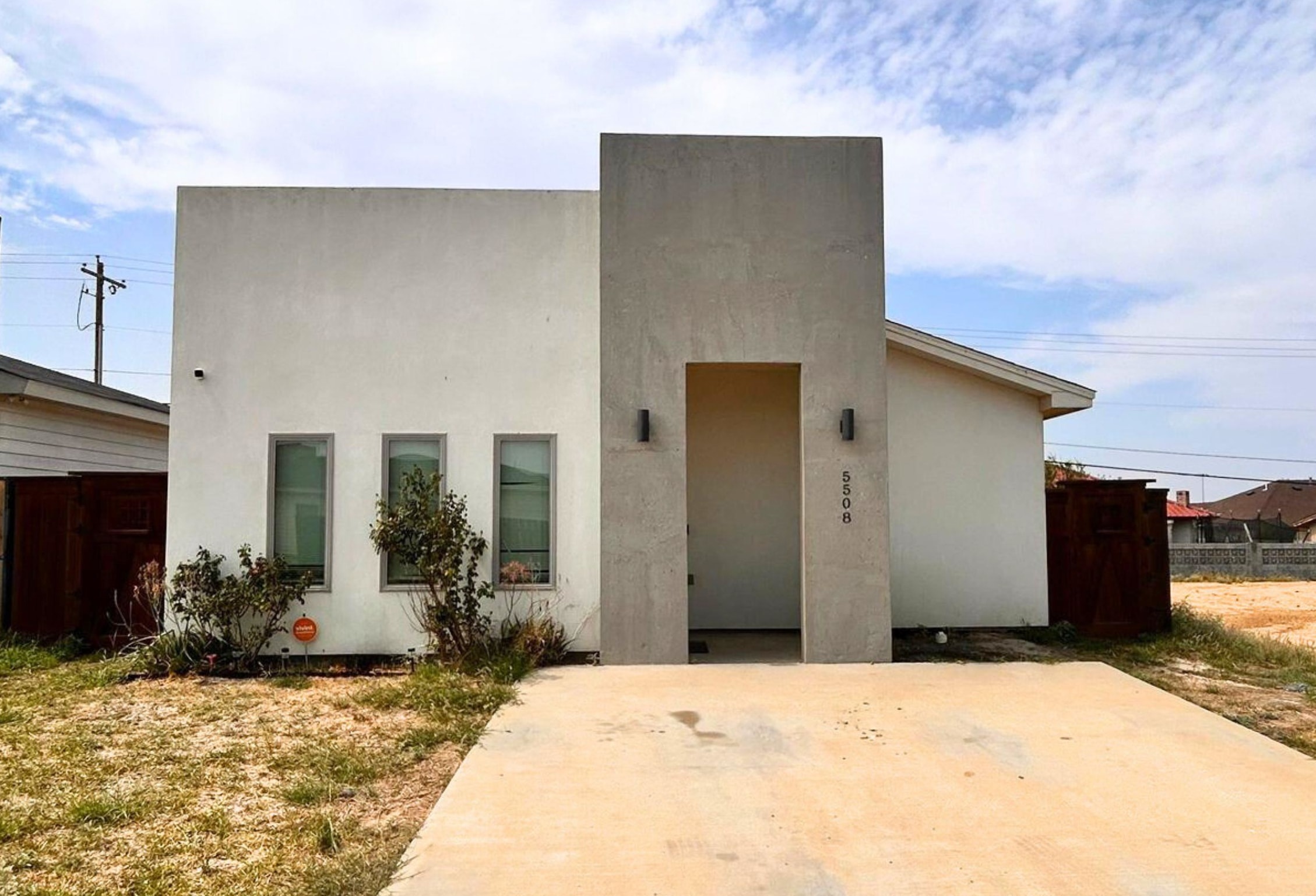5508 Moses Lp. Property Photo 1
