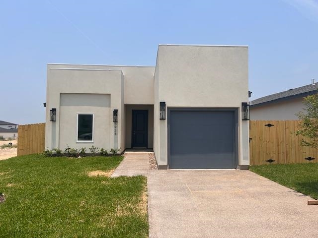 5924 Heather Loop Property Photo 1