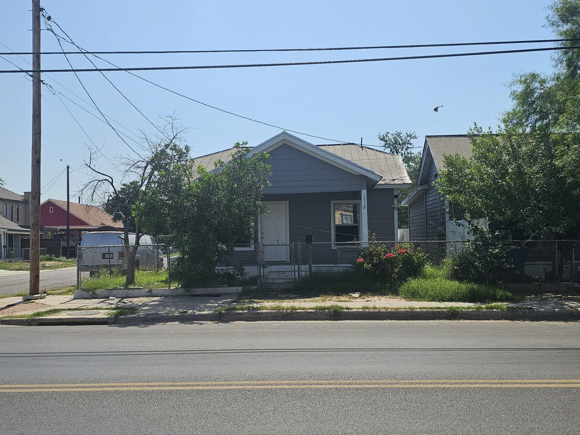 1319 Santa Maria Ave