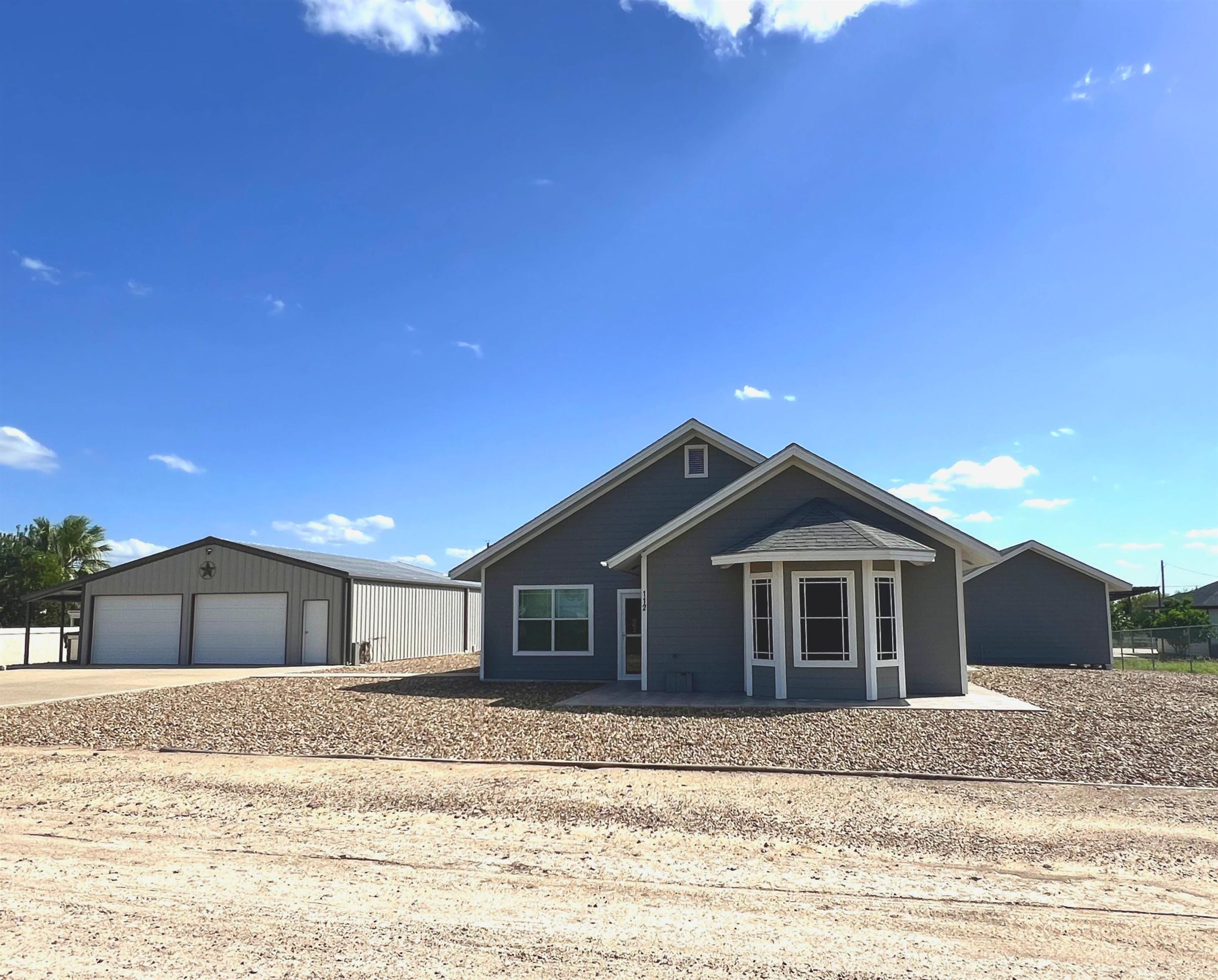 112 Apple Street Property Photo 1