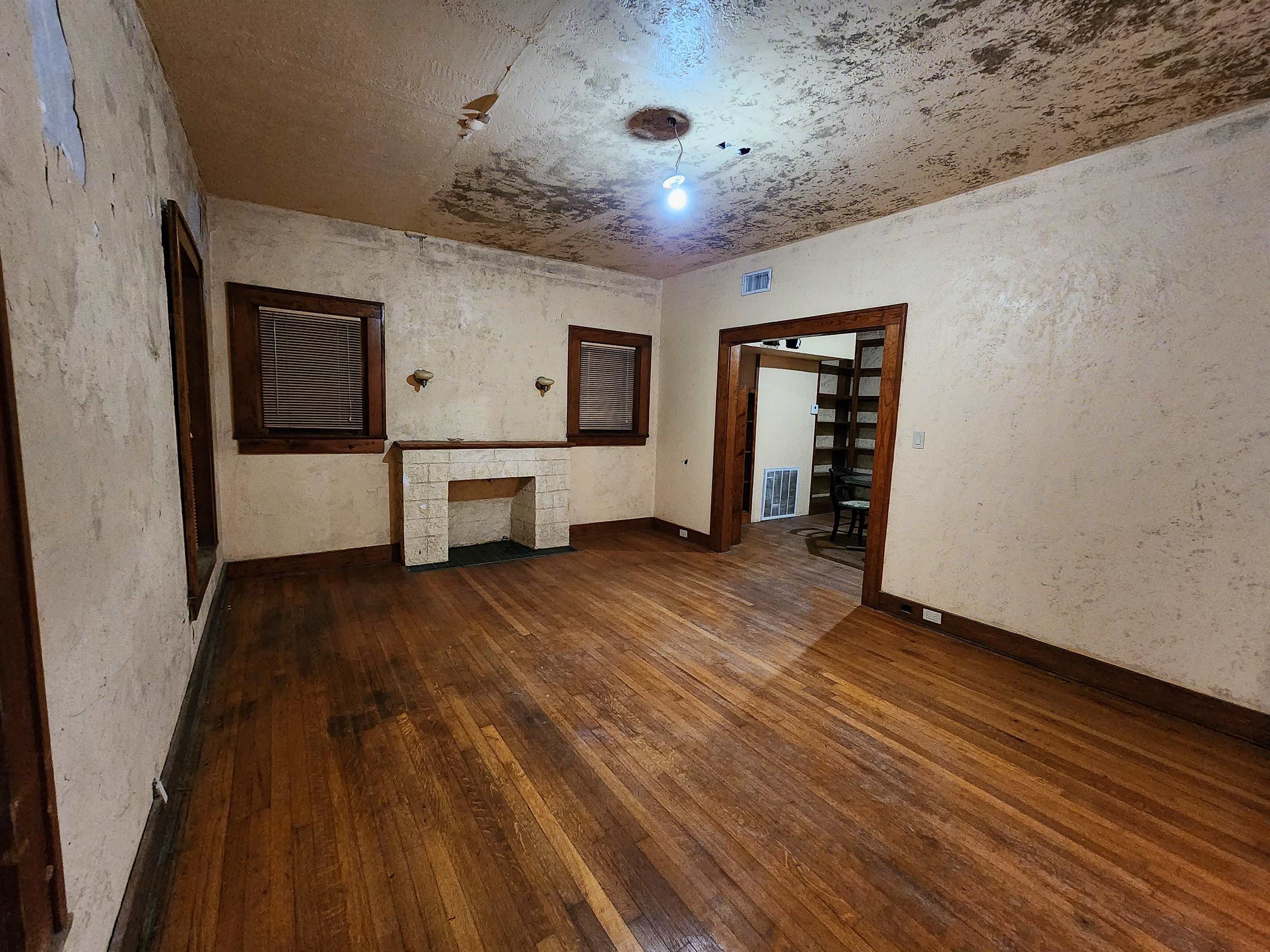 Avenue D Property Photo 3