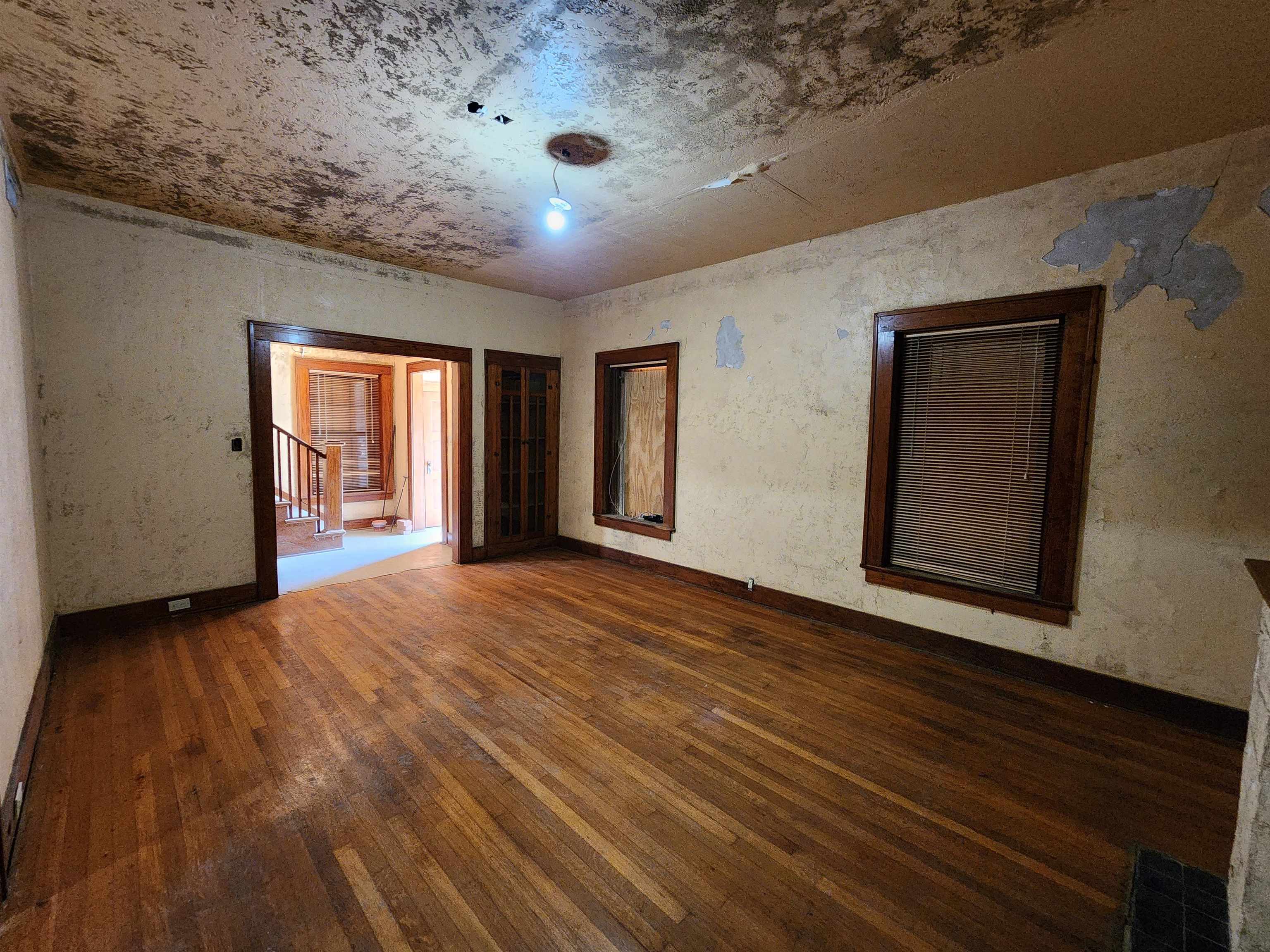 Avenue D Property Photo 4