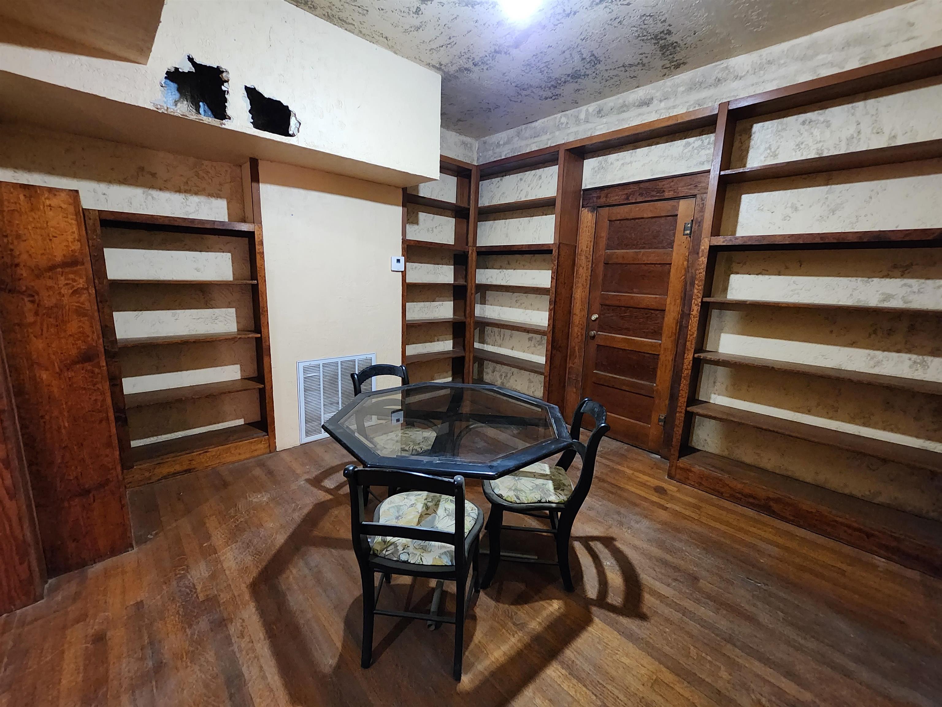 Avenue D Property Photo 6