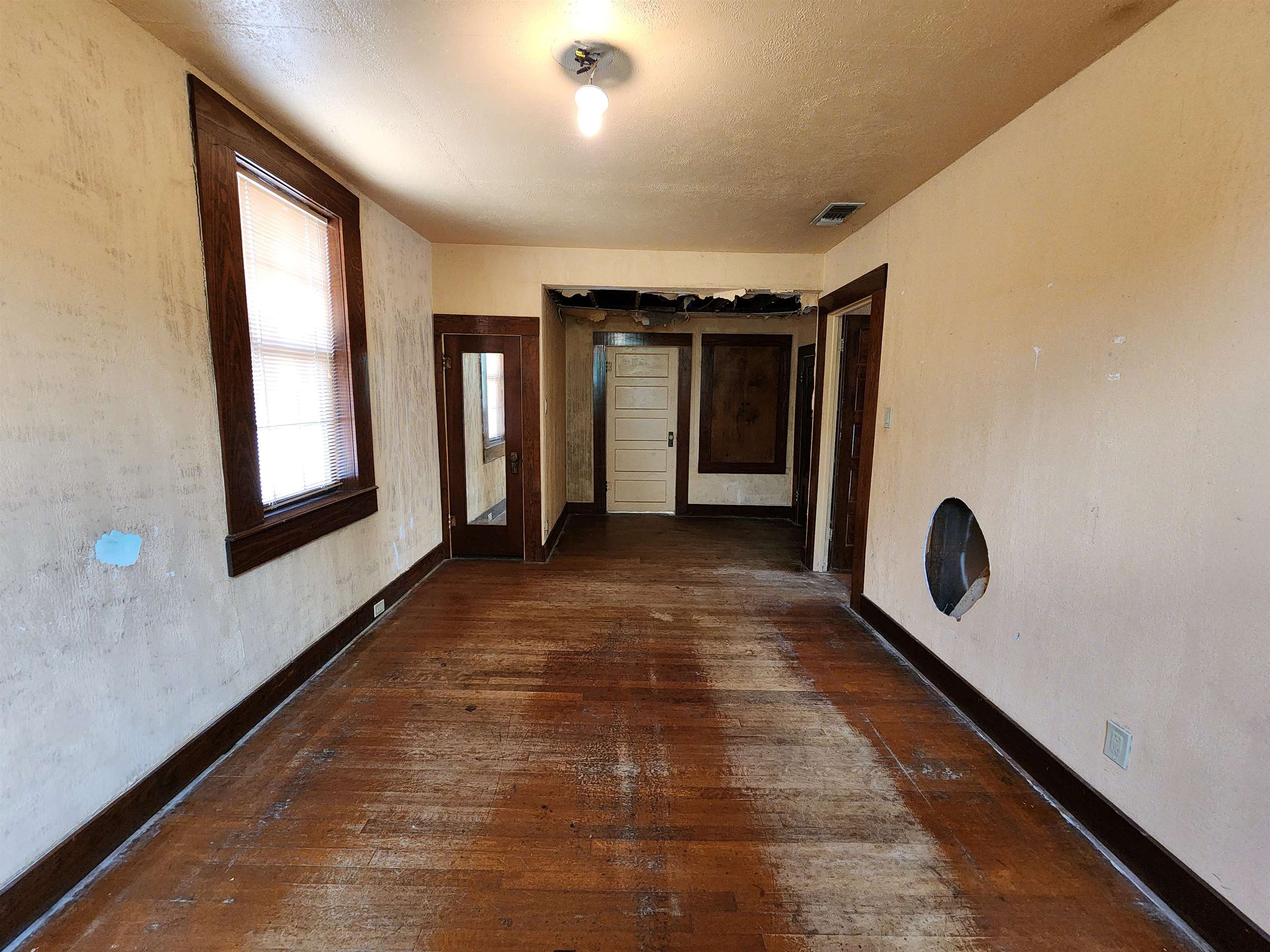 Avenue D Property Photo 9