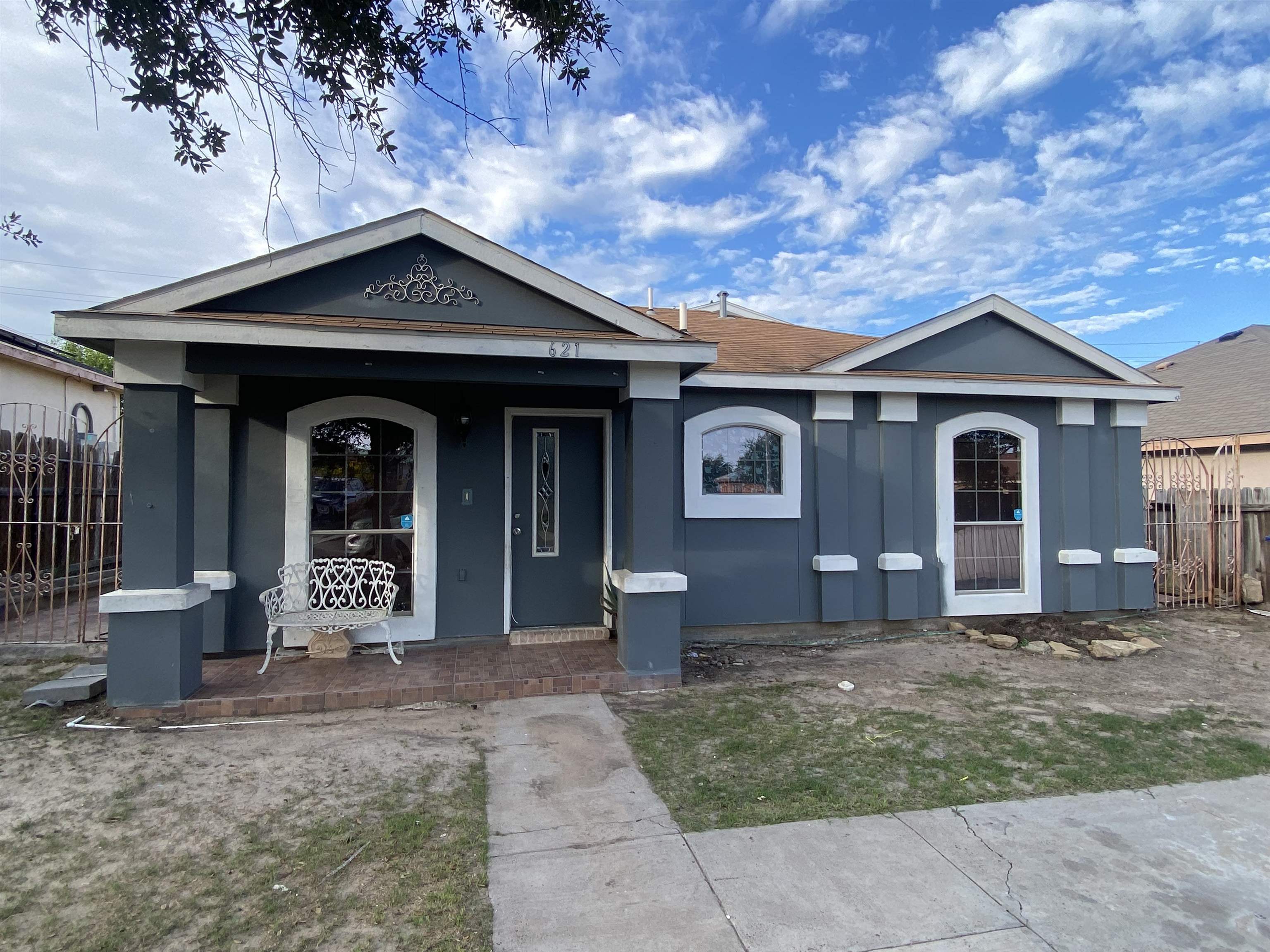 621 Bougainvillea St Property Photo 1