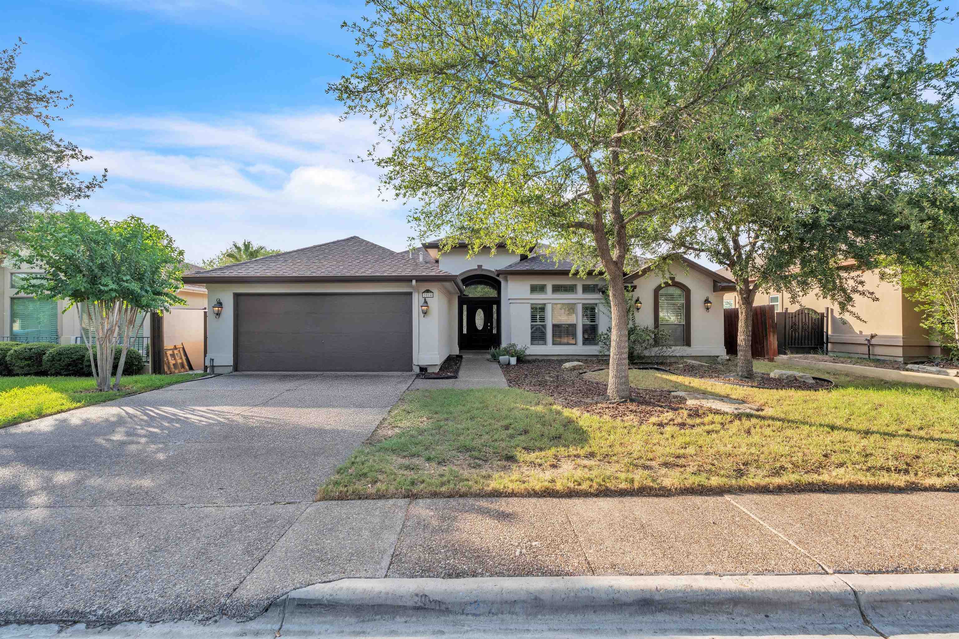 3814 Sandcliff Dr Property Photo 1