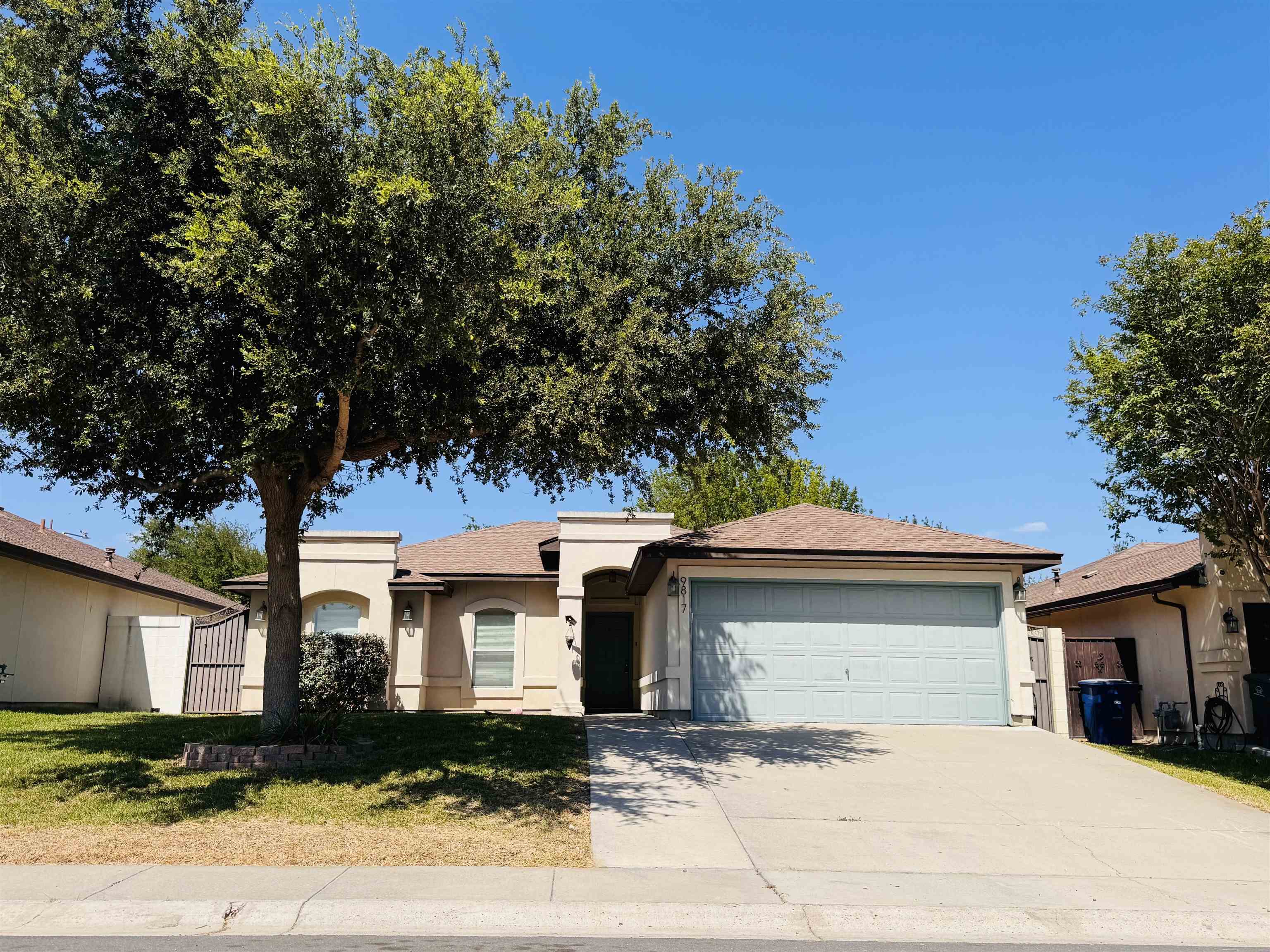 9817 Mahin Dr Property Photo 1