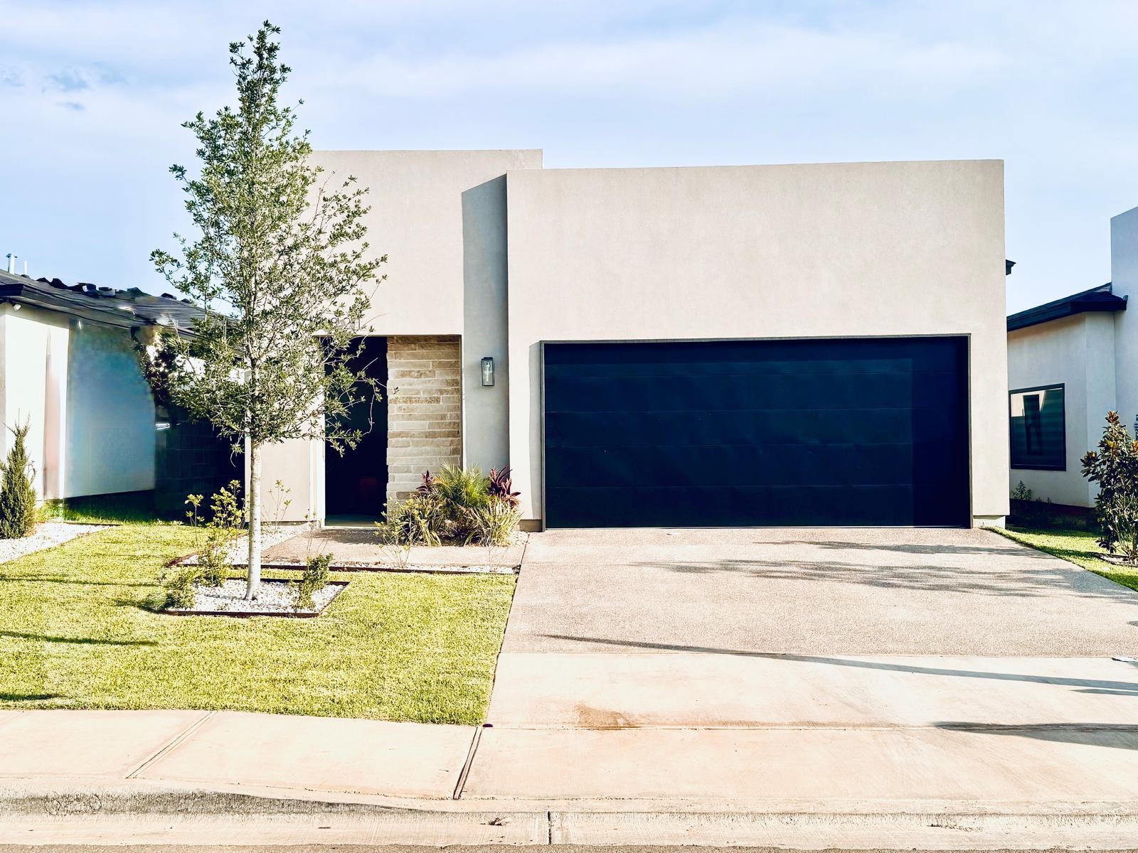 3821 Yoyis St. Property Photo 1