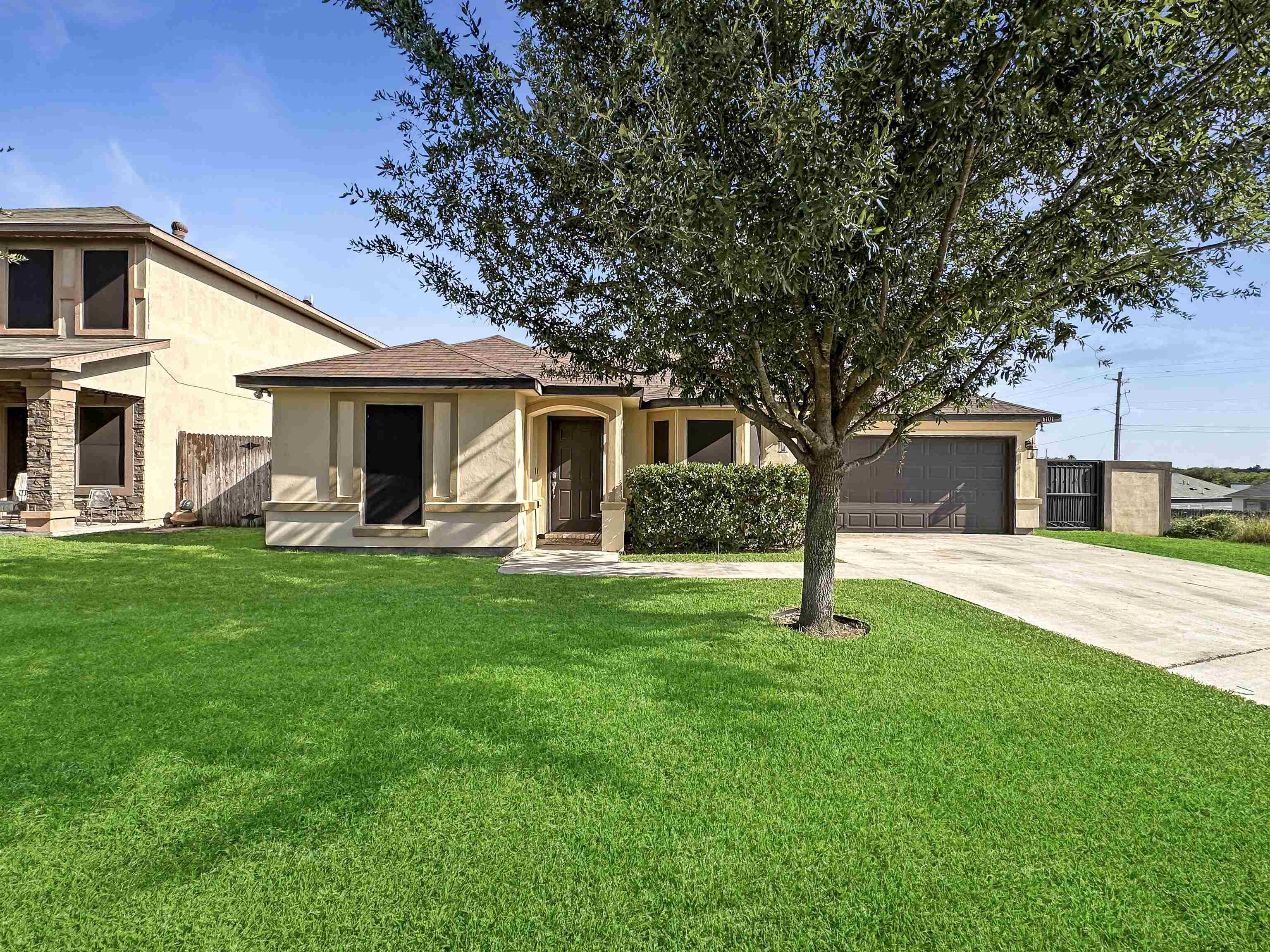 6101 Fraile Dr Property Photo 1