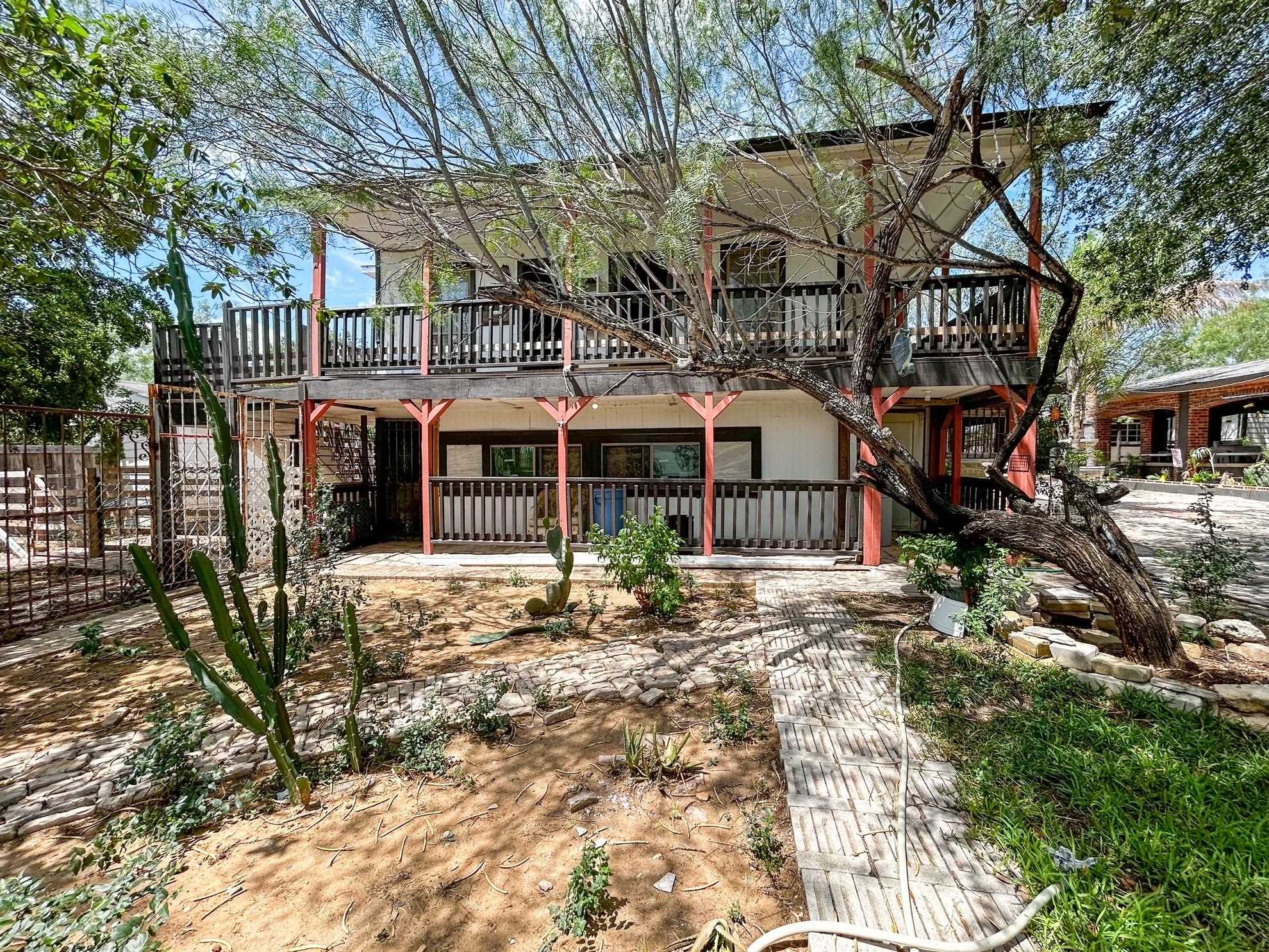 122 Mayflower Rd. Property Photo 1