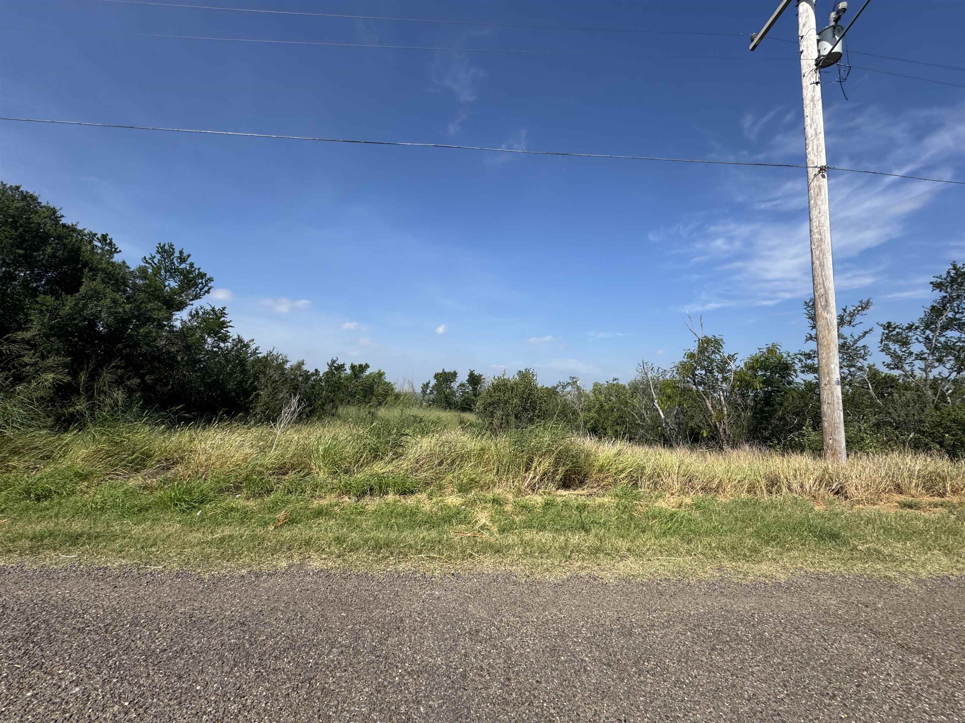5225 Vicki Ln Property Photo 1