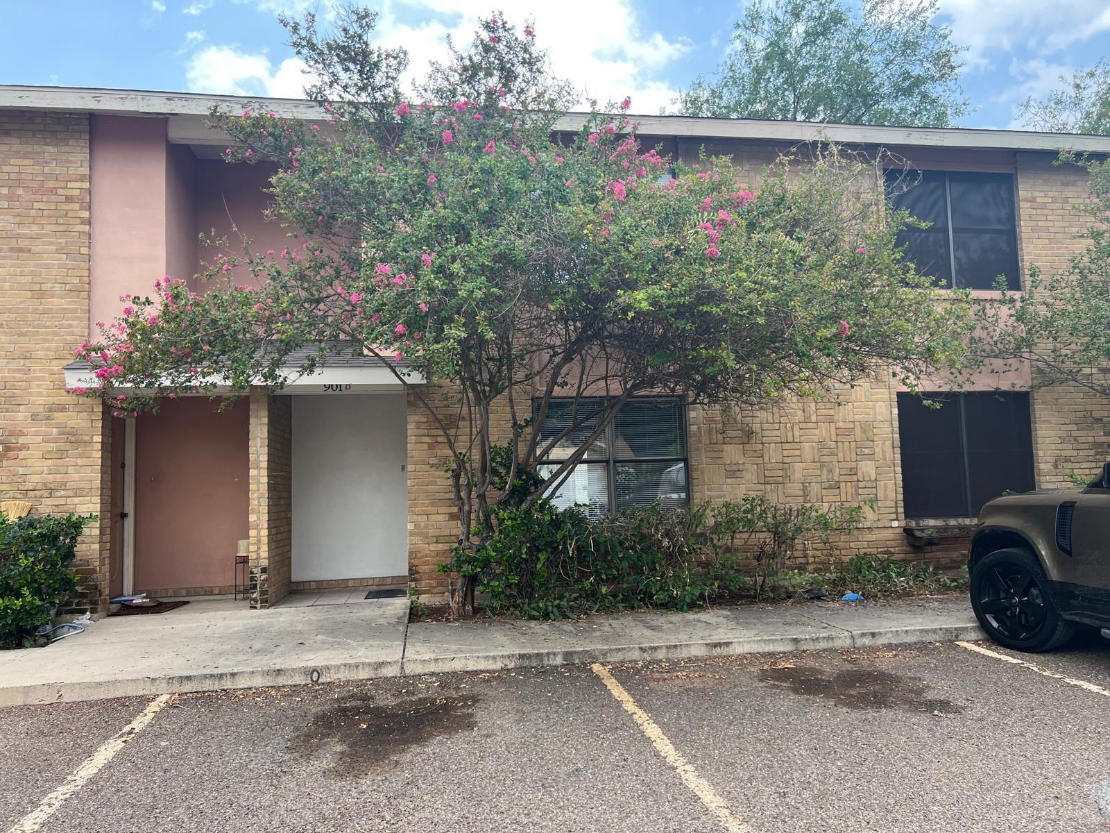 901 Castle Heights Dr Property Photo 1