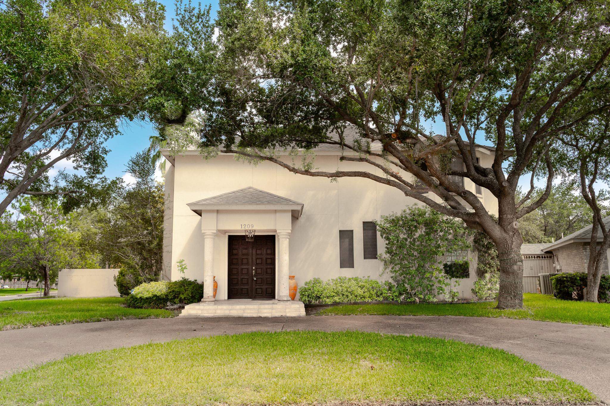1209 Lyles Lp Property Photo 1