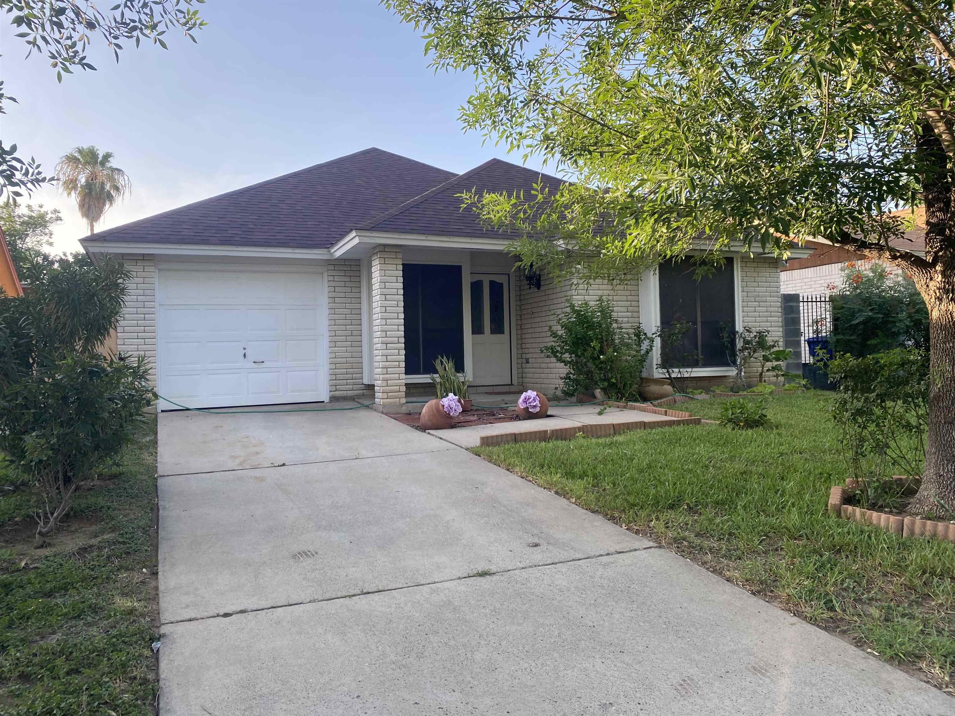 112 Ridgemore Ln